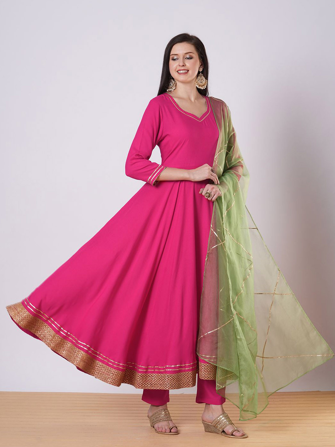 GoSriKi Samda Sweetheart Neck Panelled Gotta Patti Anarkali Kurta With Trousers & Dupatta