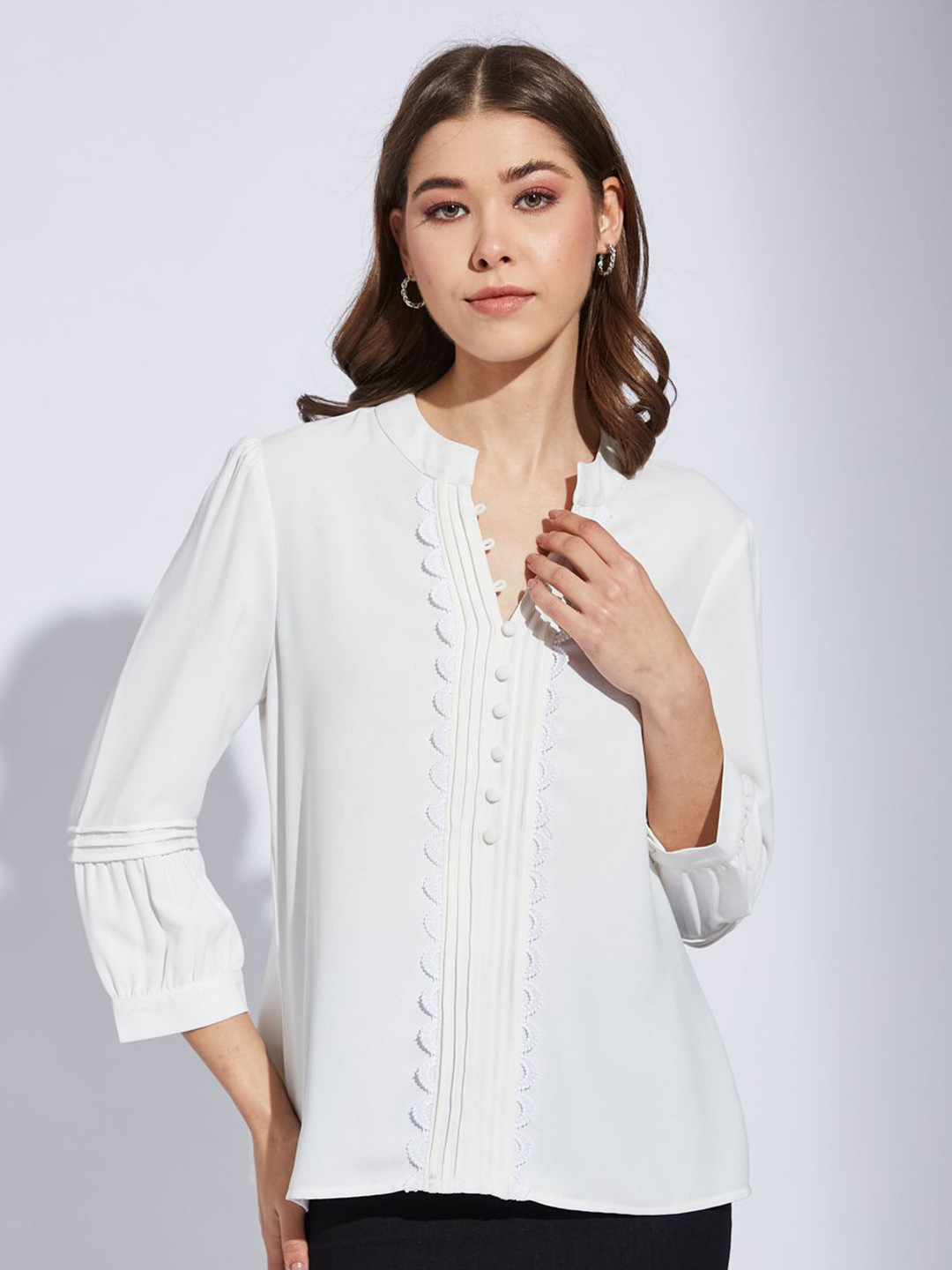 Latin Quarters Women V-Neck Top