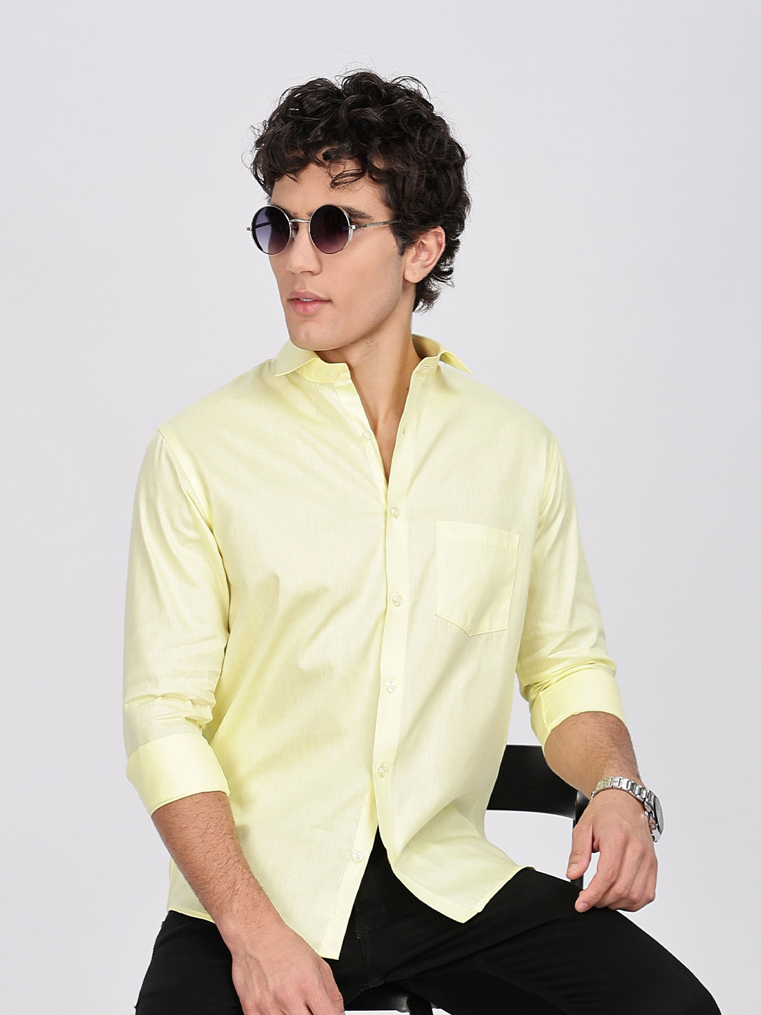 BRUTTLYN Men Classic Slim Fit Spread Collar Solid Cotton Casual Shirt