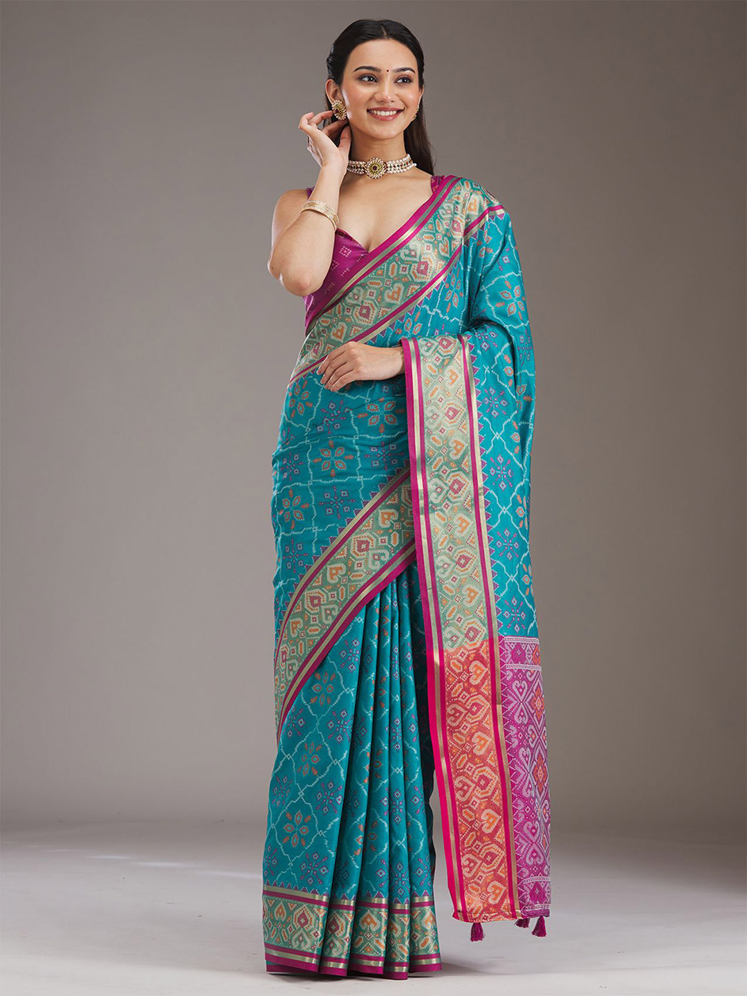Koskii Turquoise Blue Threadwork Art Silk Saree