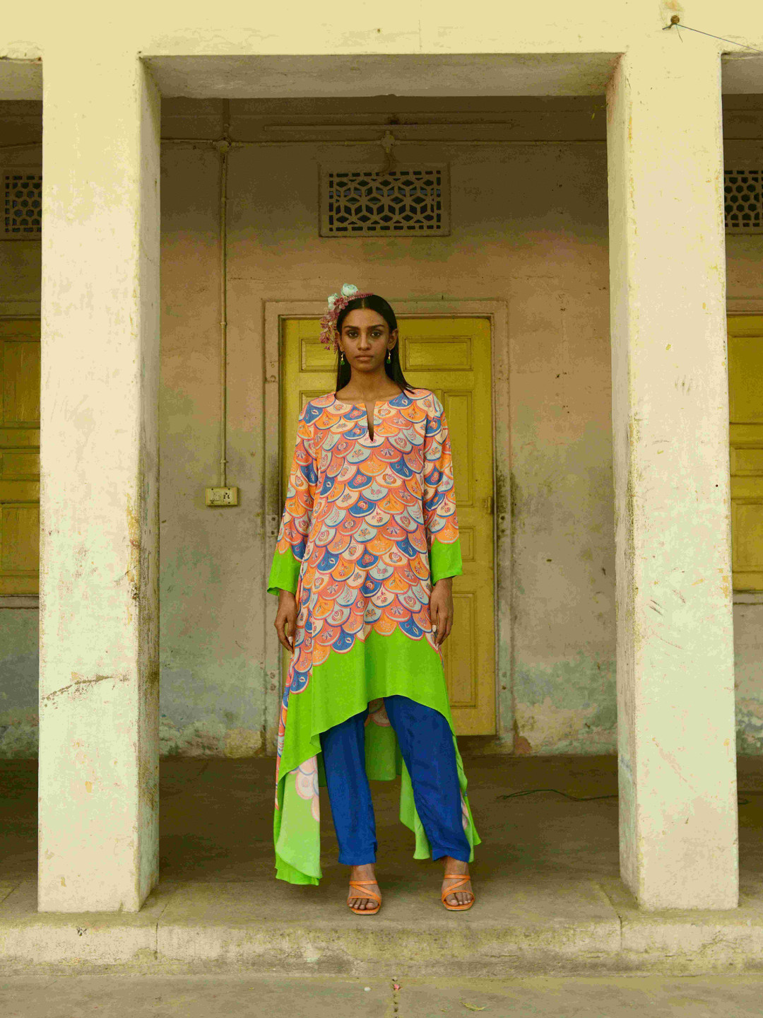 SWATI VIJAIVARGIE Women Ethnic Motifs Printed Regular Pure Silk Top with Trousers