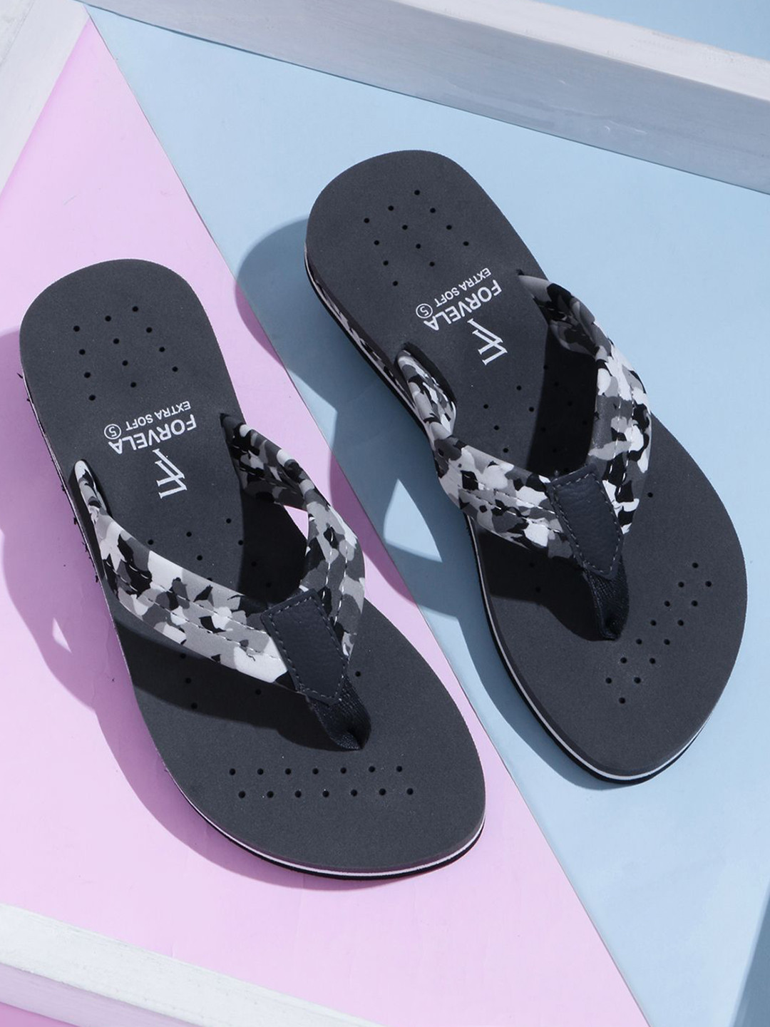 FORVELA Women Doctor Ortho Comfortable Printed Thong Flip-Flops