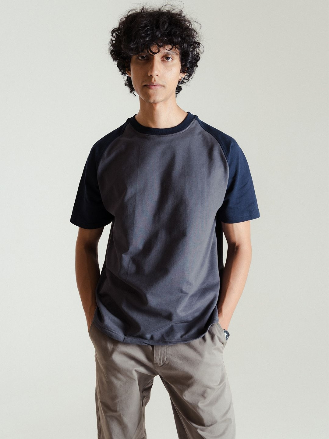 Desi Minimals Men Colourblocked Round Neck Cotton Relaxed Fit T-shirt