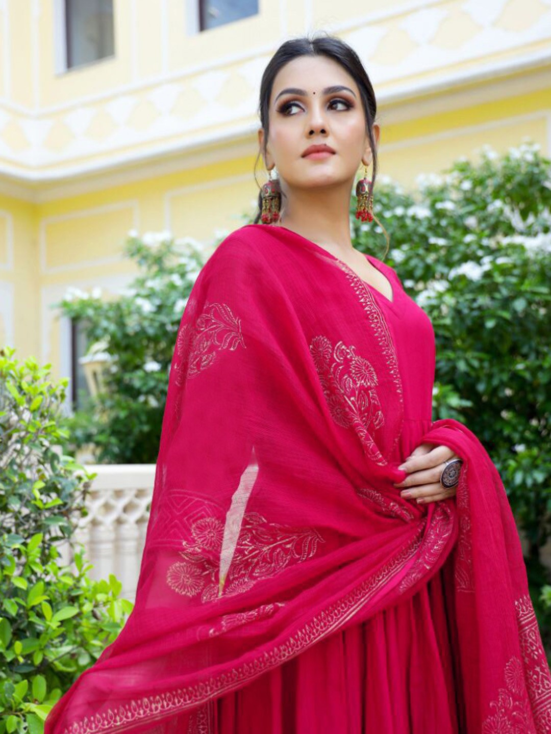DIVASTRI Magic V-Neck Panelled Anarkali Kurta With Trousers & Dupatta