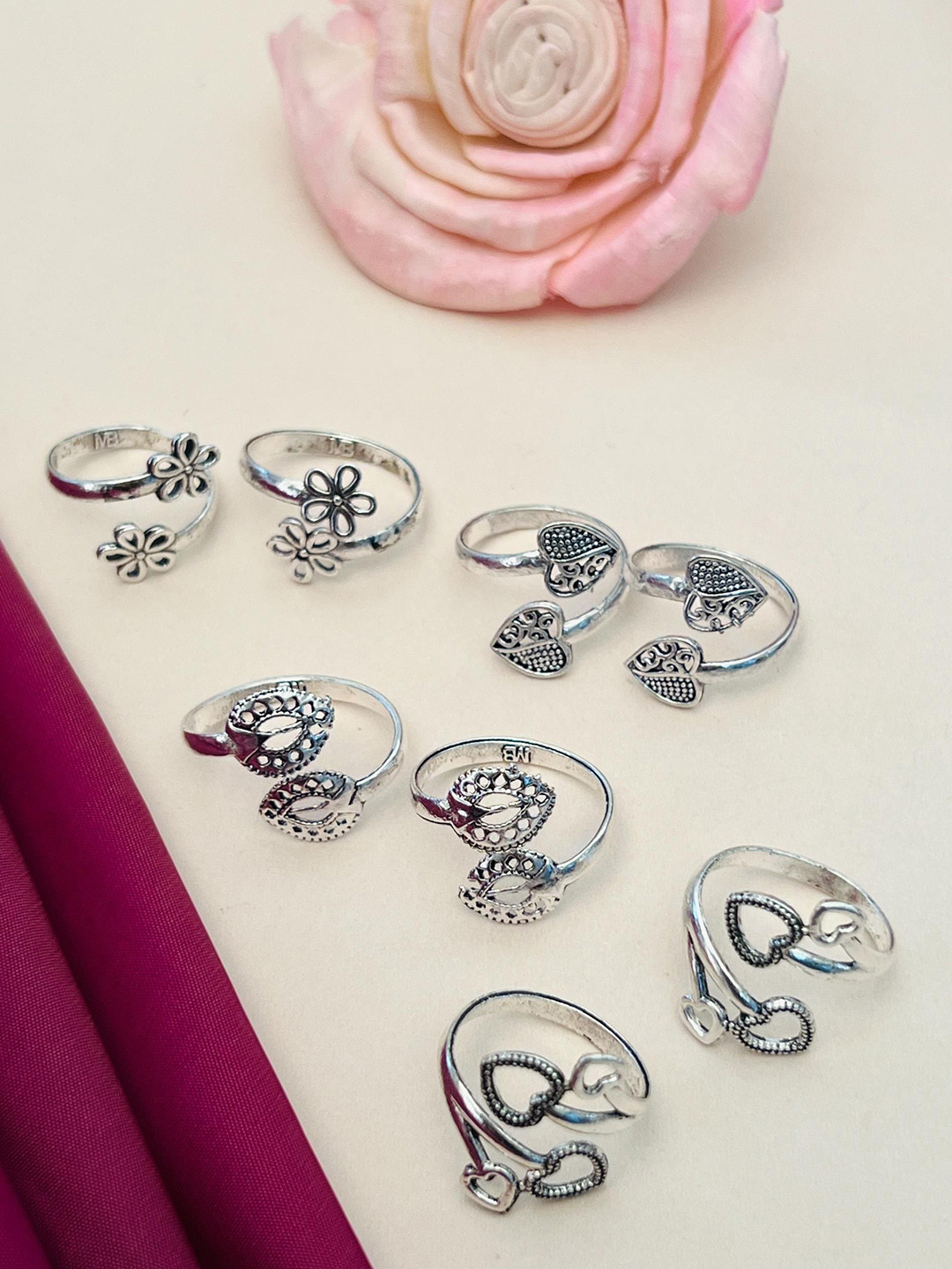 Sangria Set of 4 Adorable Silver-Plated Floral & Heart Shaped Design Toe Rings