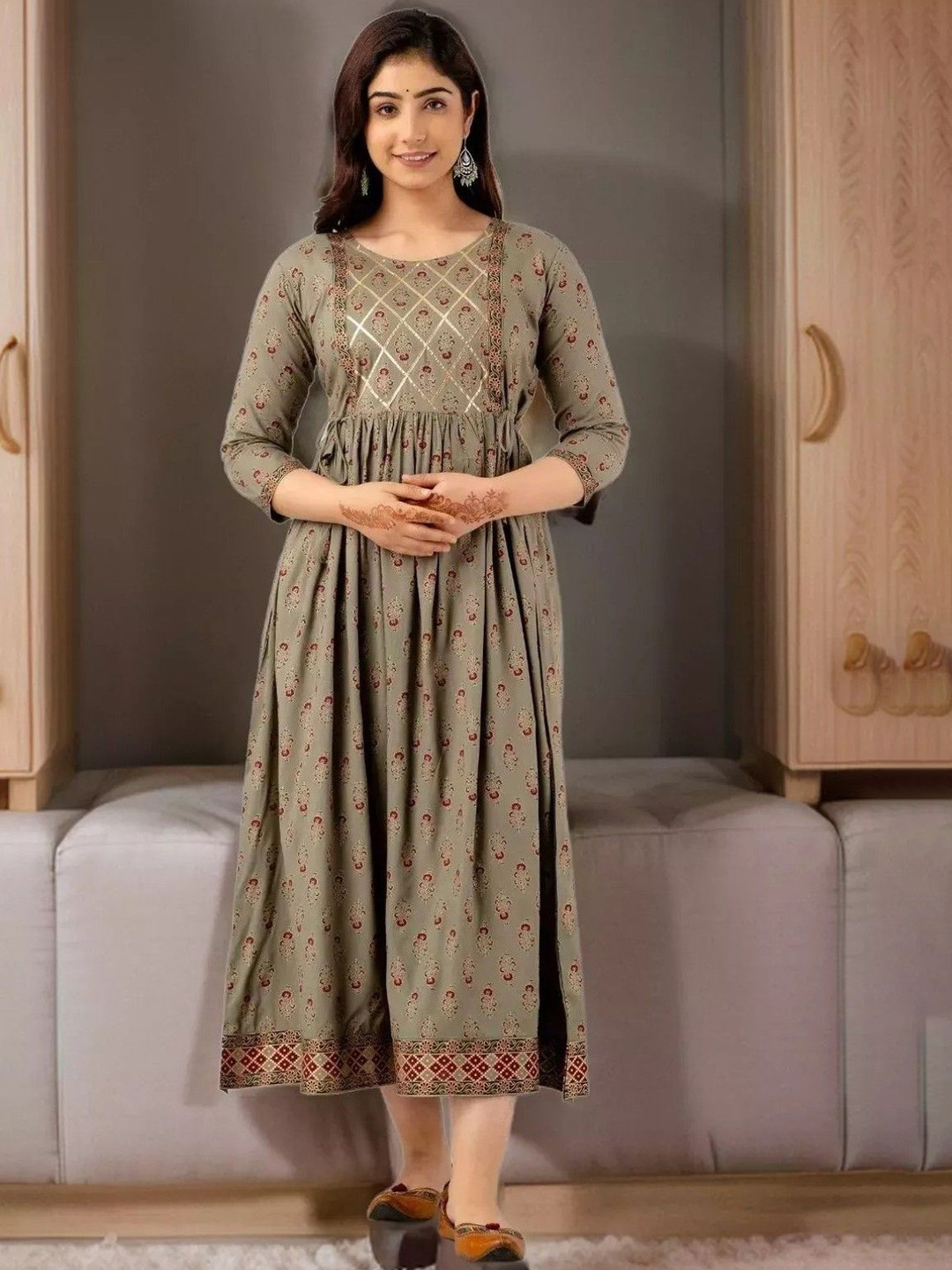 clothonus Maternity Floral Printed Gotta Patti Work Pleated Anarkali Ethnic Dress