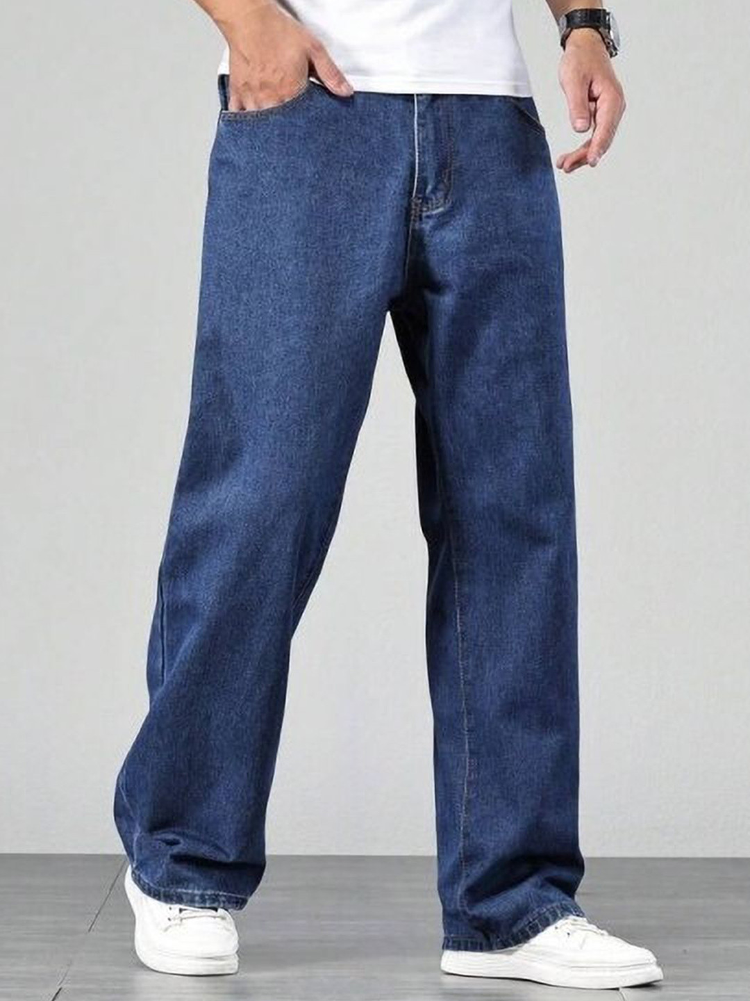 Rend Men Relaxed Fit Mid-Rise Jeans