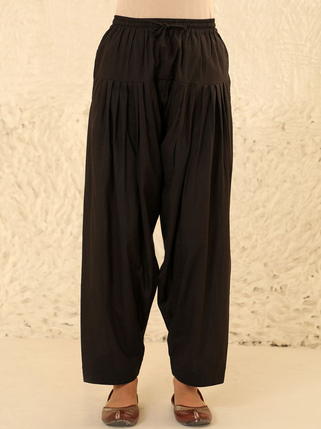 House of Chikankari Cotton Women's Solid Salwar - Black