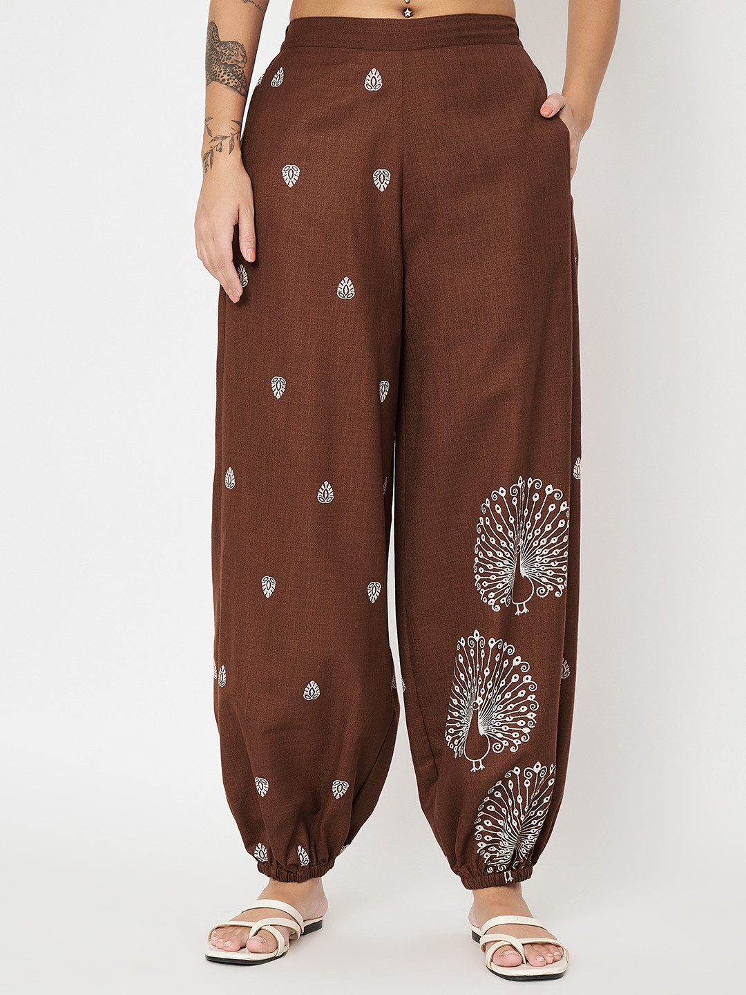 9rasa Women Ethnic Motifs Printed Loose Fit High-Rise Joggers Trousers