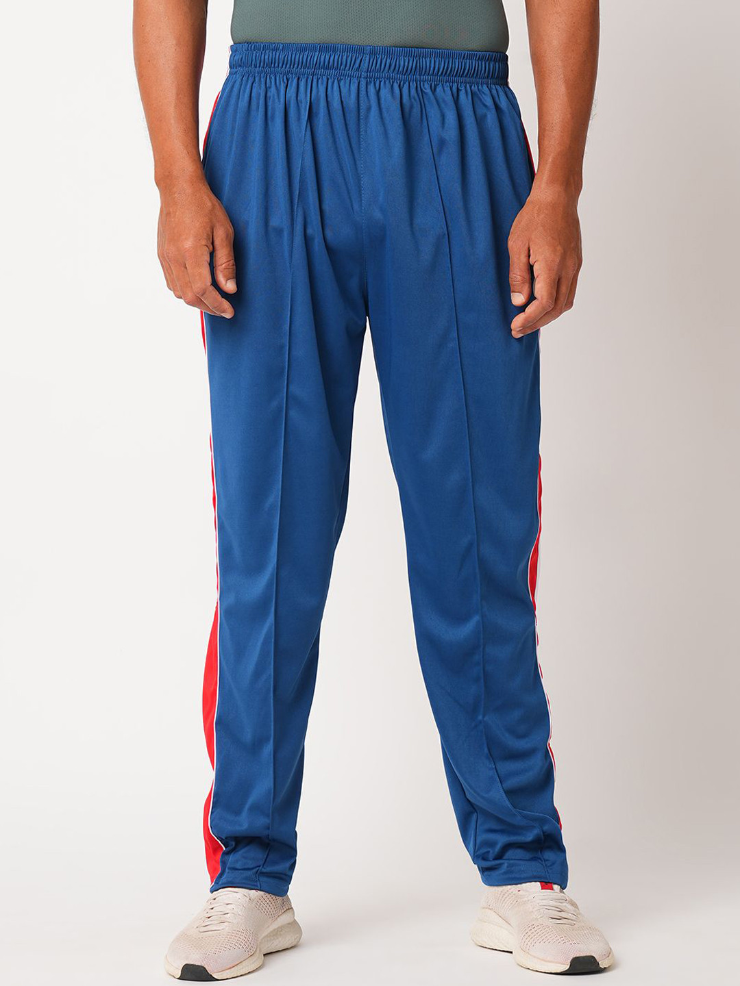ESTRO Men Slim Fit Mid Rise Track Pants