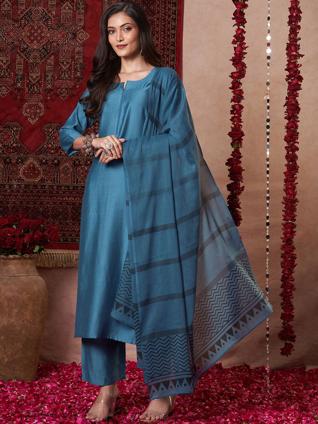 DIVASTRI Raja Saab Notch Neck Straight Kurta With Palazzo & Dupatta
