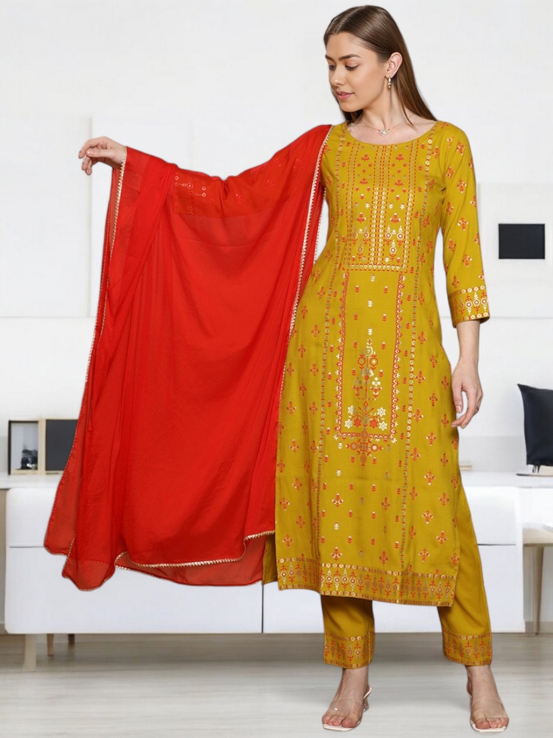 Jeff co-op Floral Printed Round Neck Kurta With Trousers & Dupatta