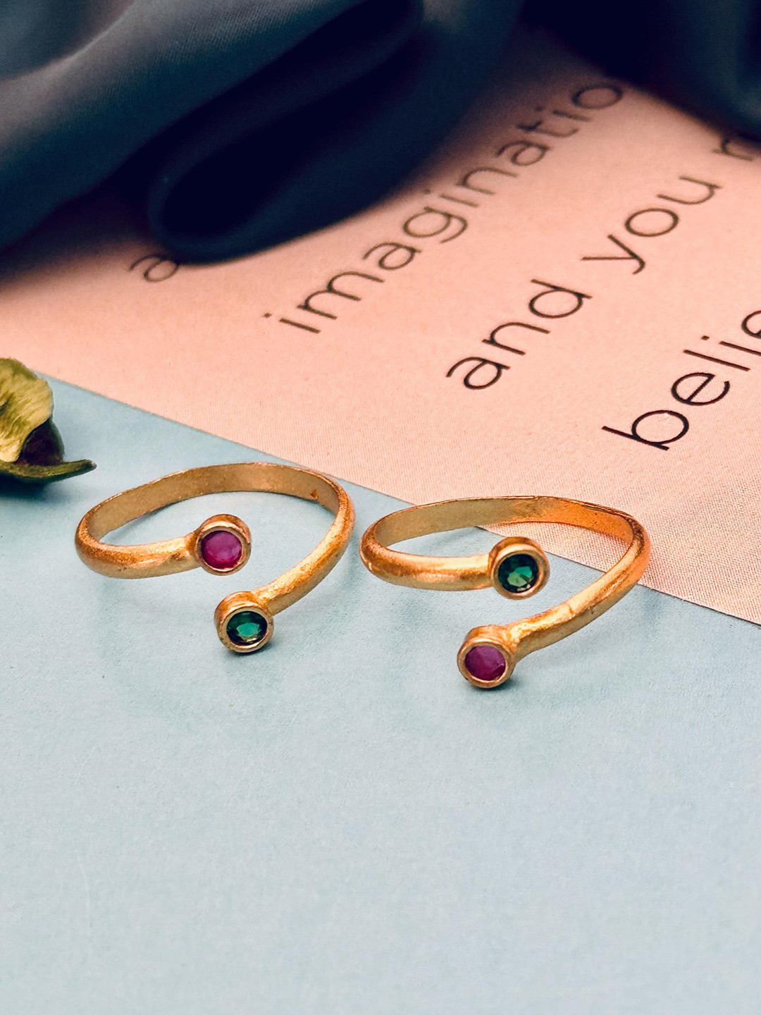 Anouk Set Of 2 Gold-Plated American Diamond Studded Toe Rings