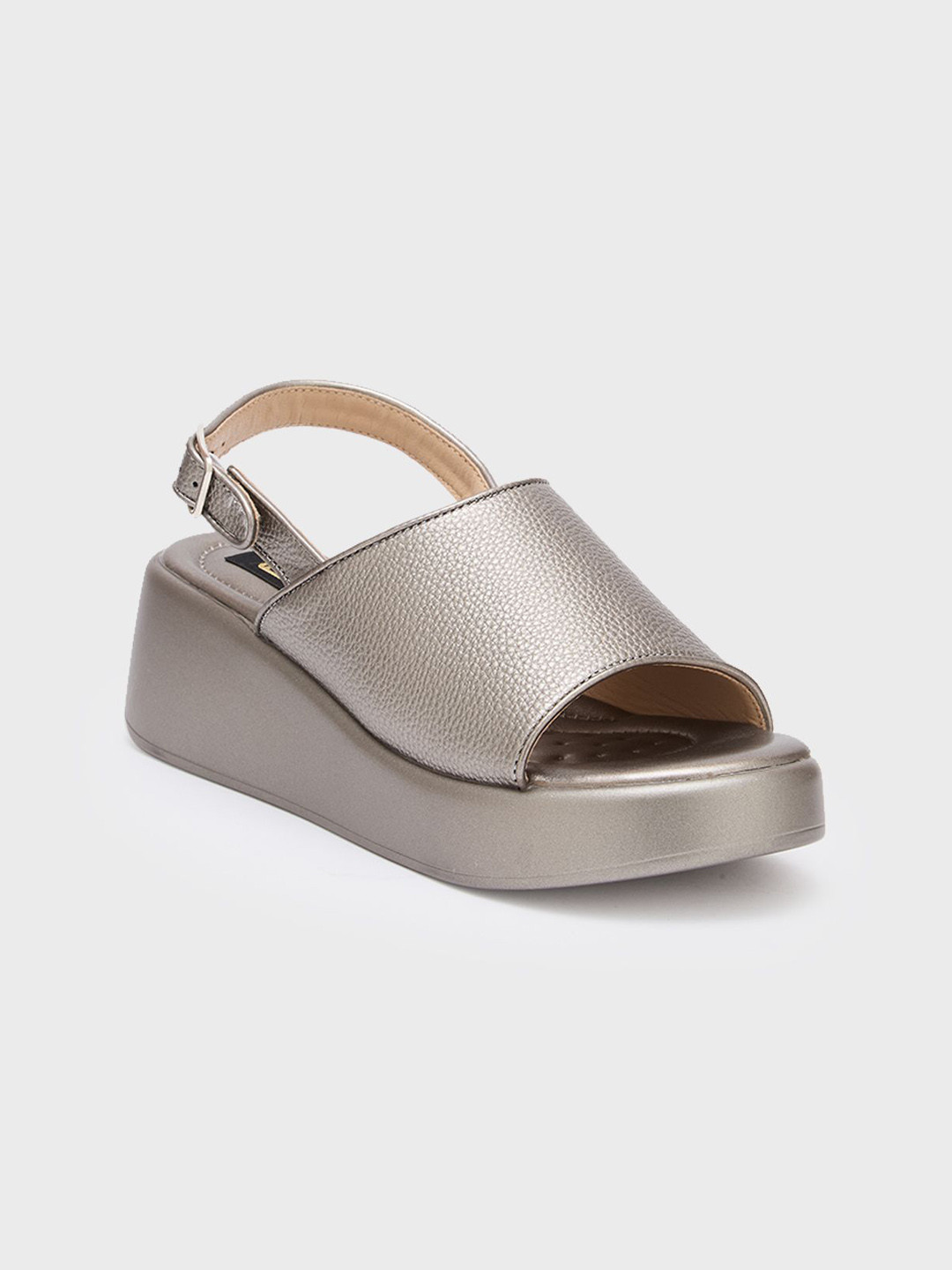 Sole To Soul Women Textured Platform Sandals with Buckle