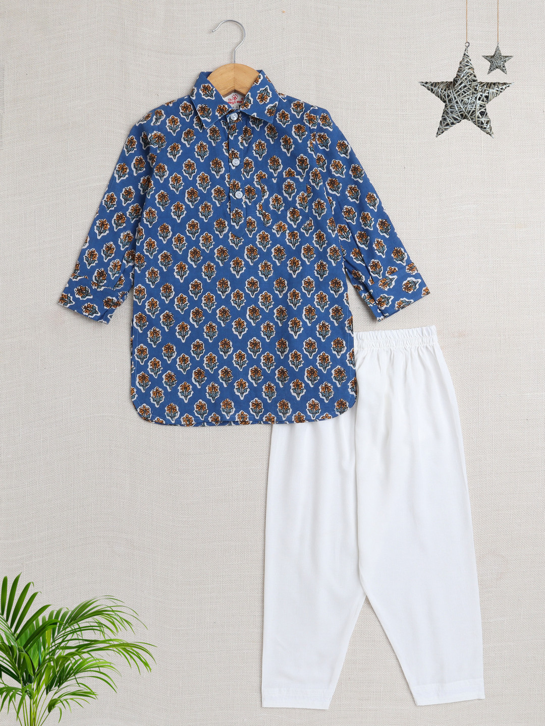 The Magic Wand Boys Floral Printed Shirt Collar Pure Cotton Straight Kurta With Trouser
