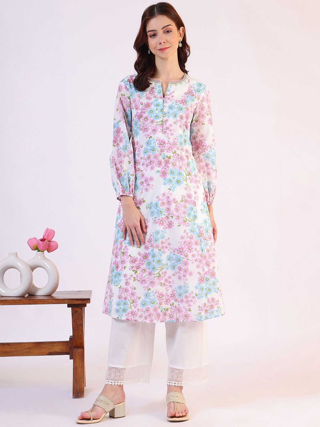 W Floral Printed Notch Neck Thread Work Pure Cotton Straight Kurta