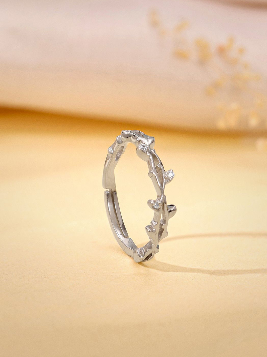 GIVA 925 Sterling Silver Entwined in Love Rhodium-Plated CZ Studded Adjustable Ring