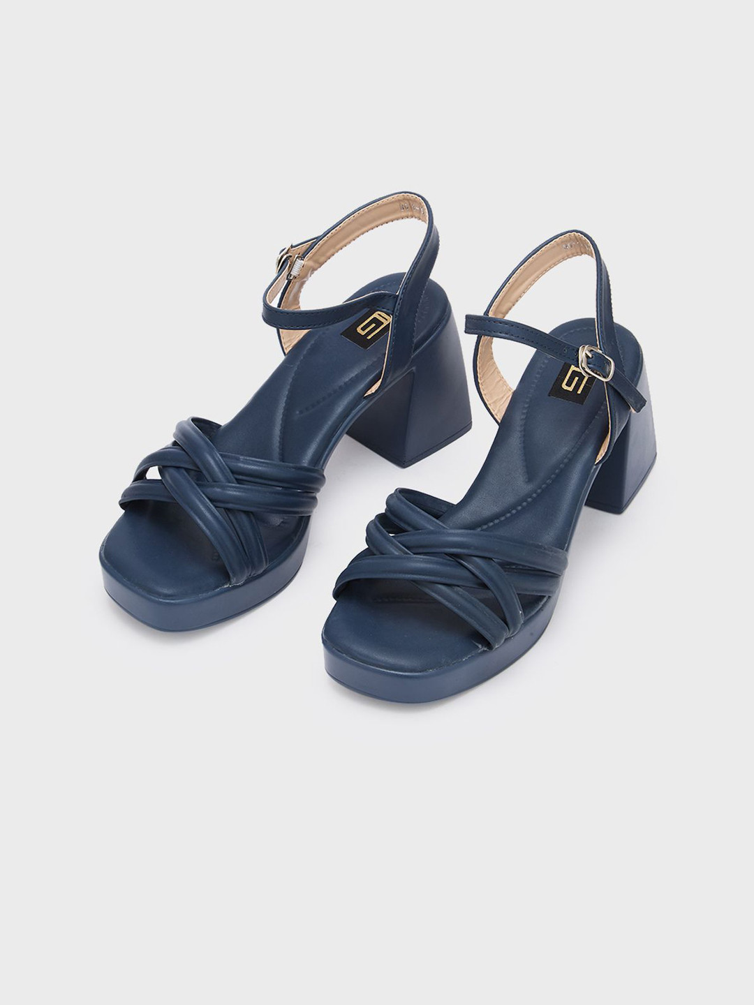 Sole To Soul Women  Synthetic Block  Backstrap Sandals with Tassels