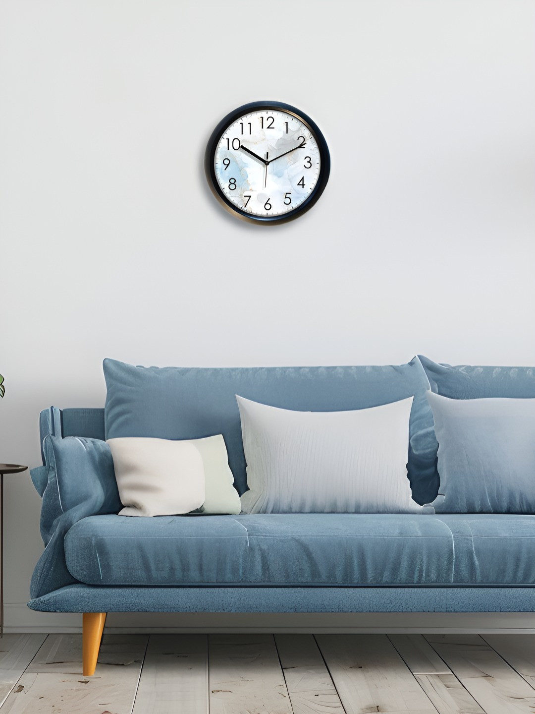 Aura Non-Ticking Blue Plastic Silent Clock Round Battery Analogue Wall Clock-30cm