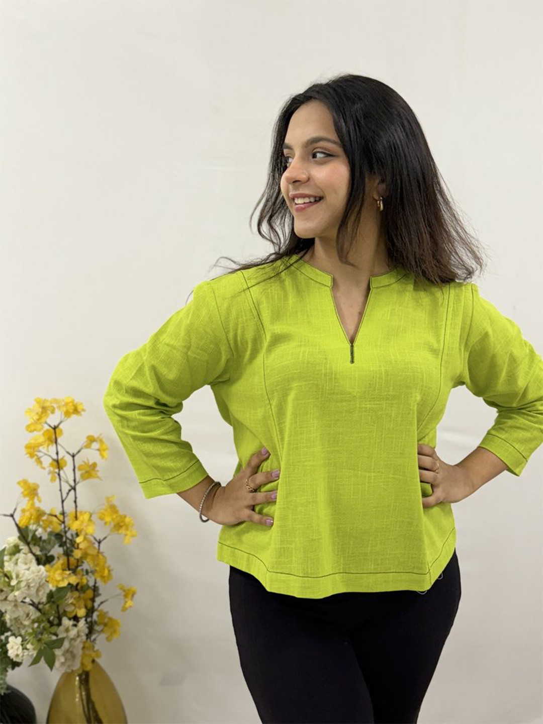 Amaya Women Solid Mandarin Collar Boxy Top