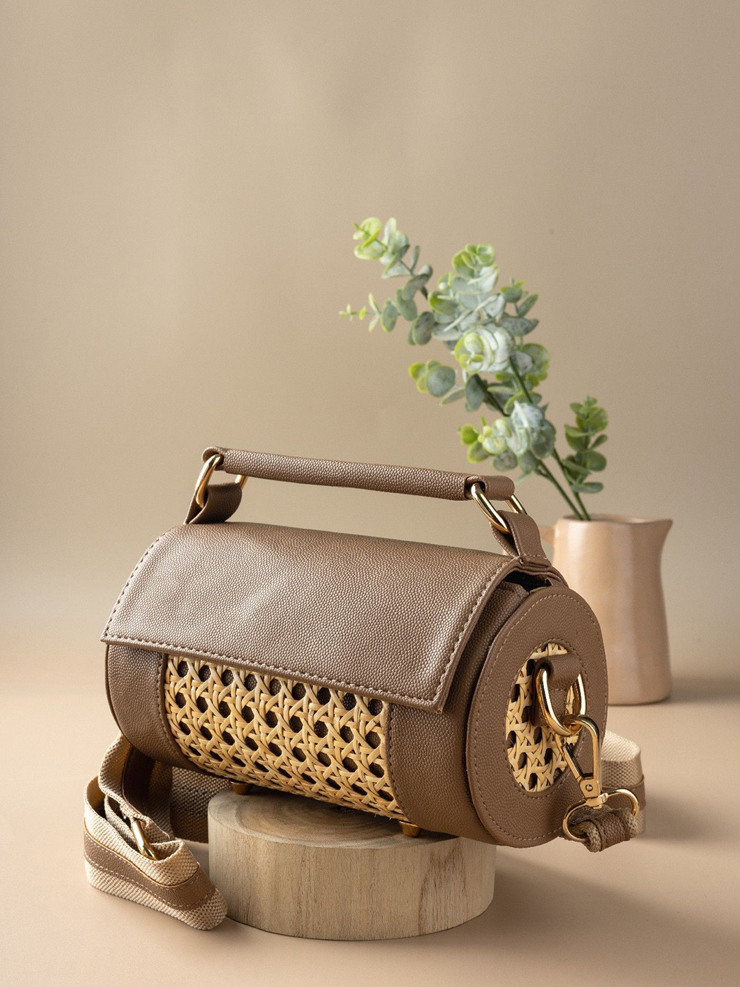 Suave Bags Tan Textured Meadow Roller Clutch Style Shoulder Bag