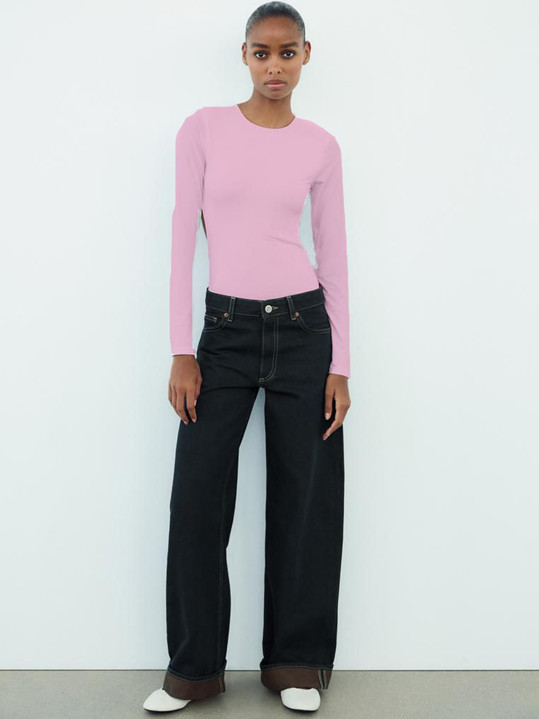 COLOR CAPITAL Round Neck Long Sleeves Cut-Out Bodysuit