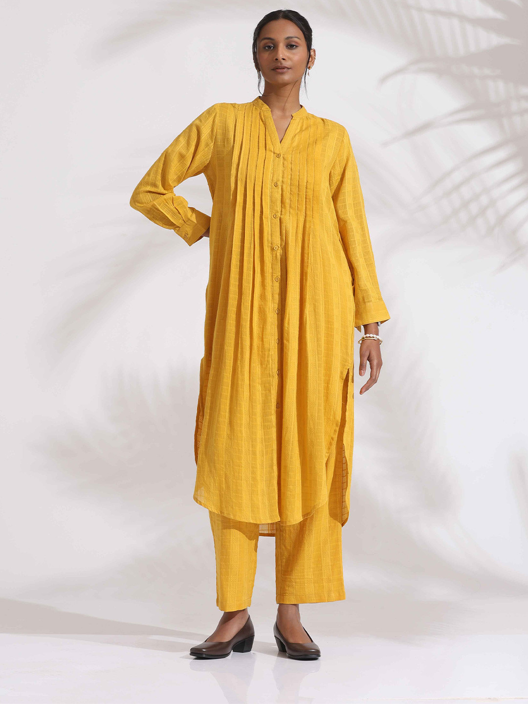 trueBrowns Women Regular Pure Cotton Pleated Shirt Straight Kurta with Trousers