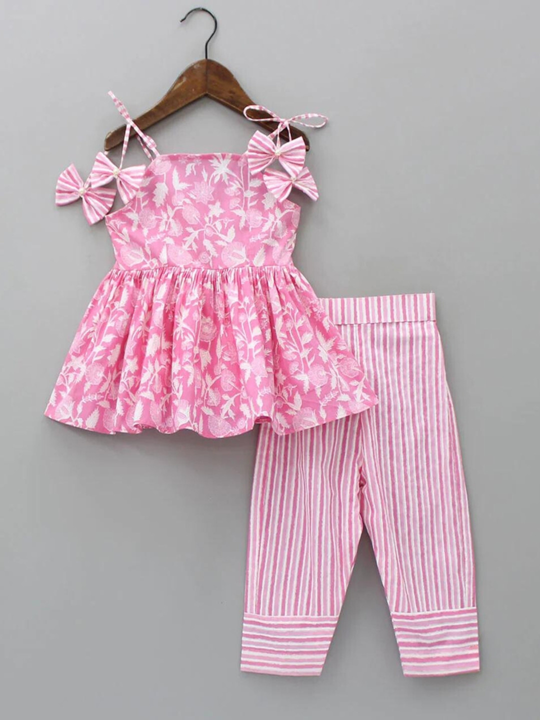 JOVK DESIGN Girls Floral Printed Square Neck Shoulder Straps Kurta With Trousers