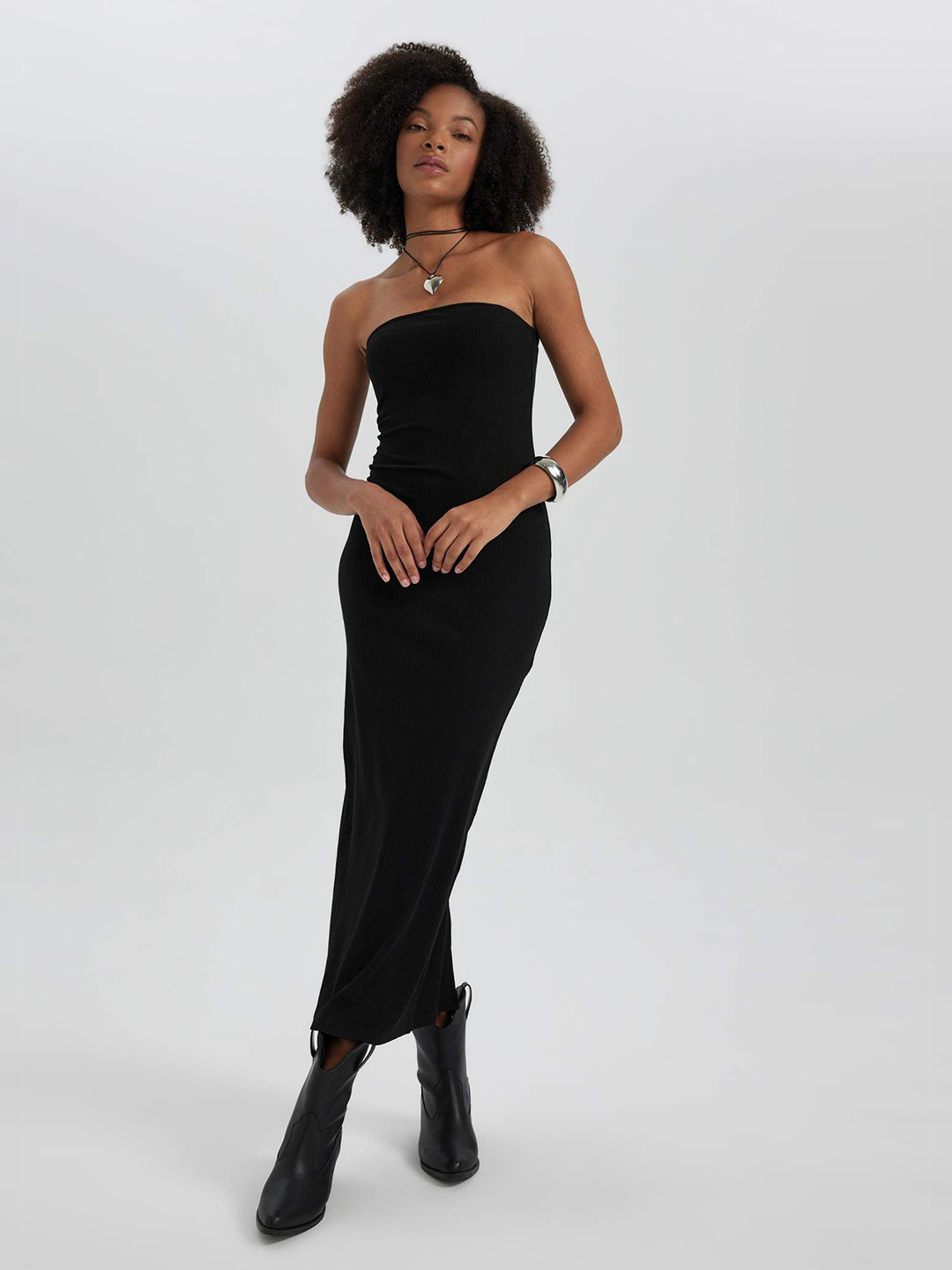 COLOR CAPITAL Solid Off- Shoulder Maxi Dress