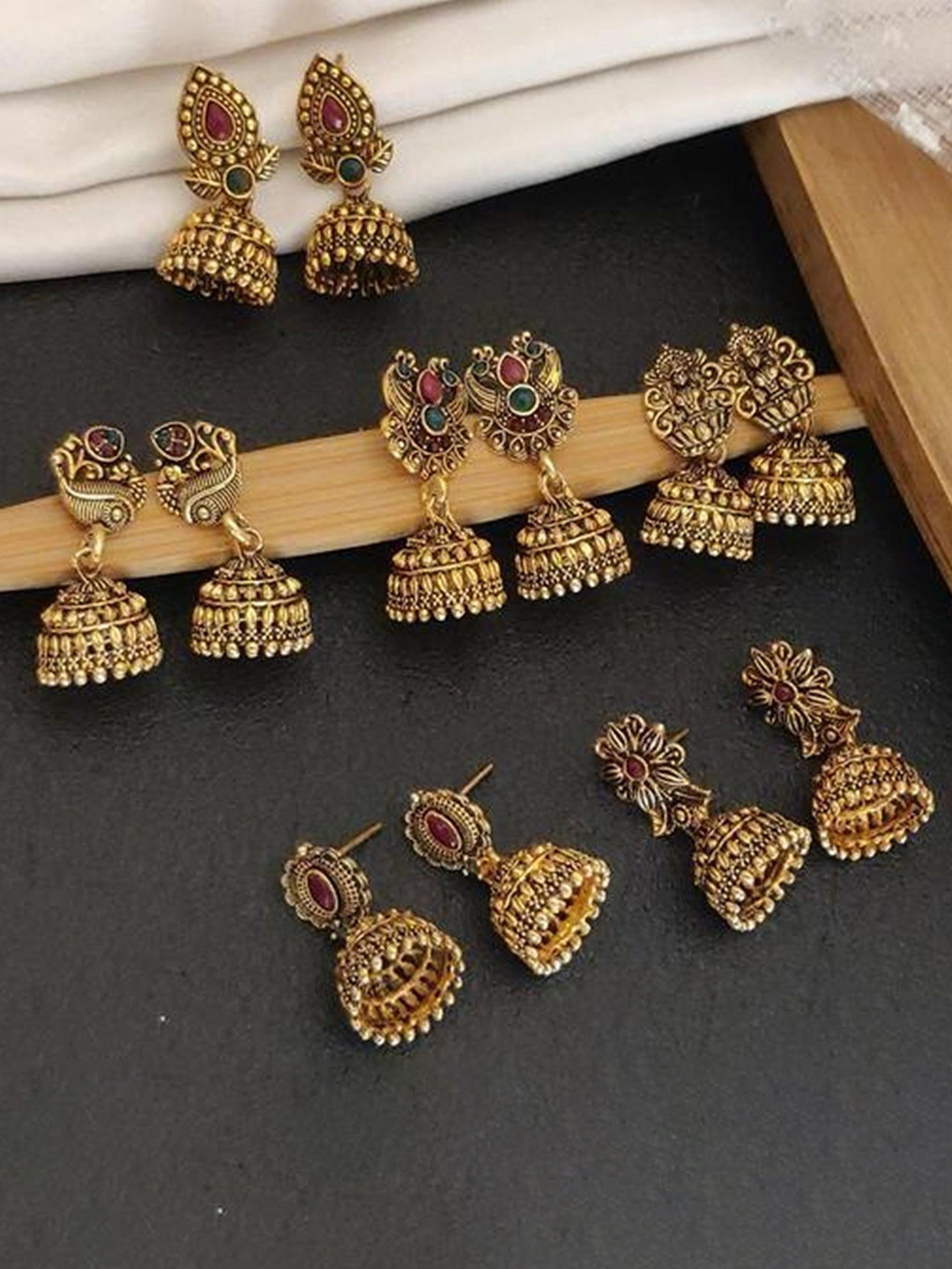 TANLOOMS Classic Jhumkas Earrings