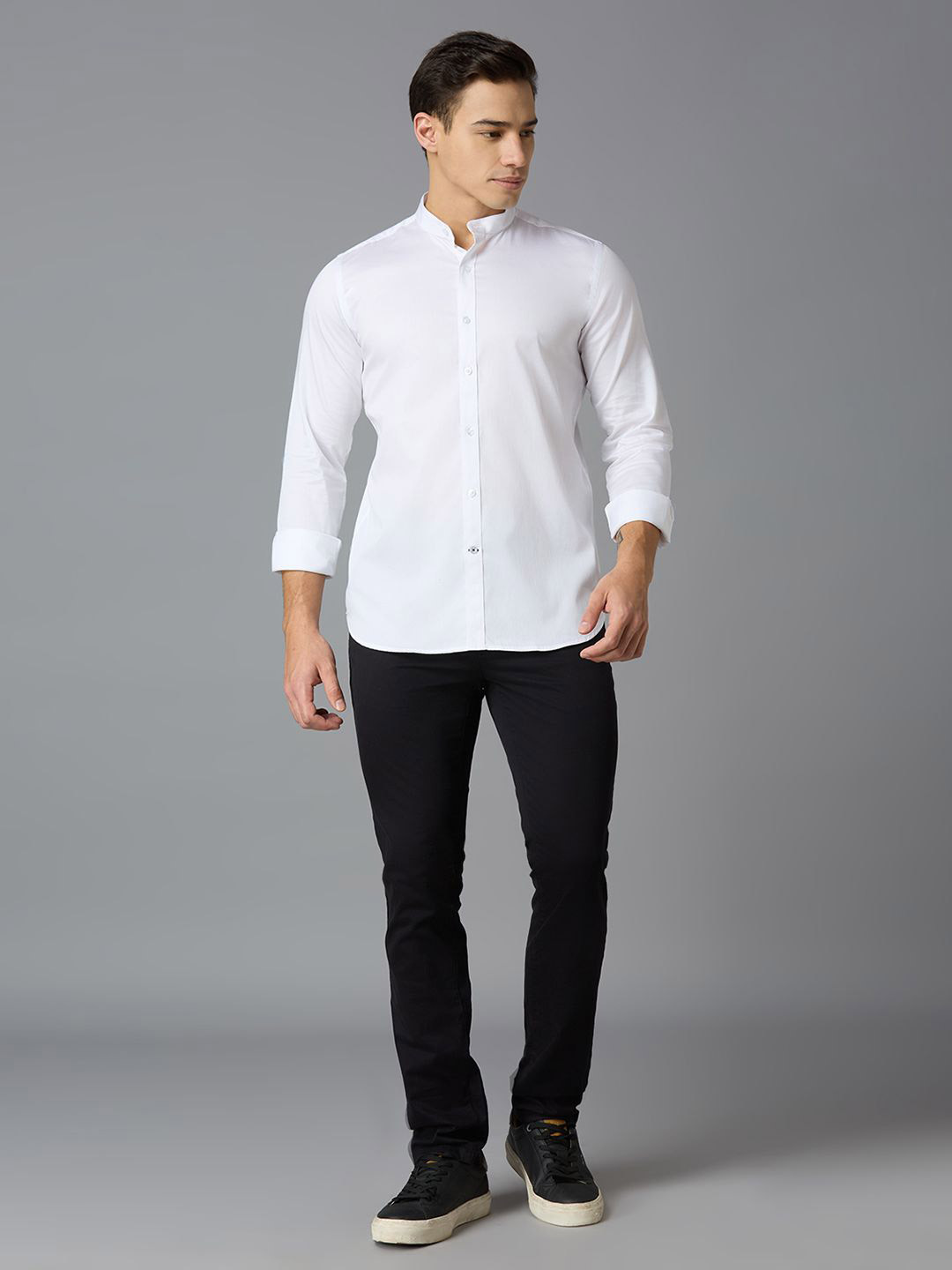 Reid & Taylor Men India Slim Fit Band Collar Solid Cotton Casual Shirt