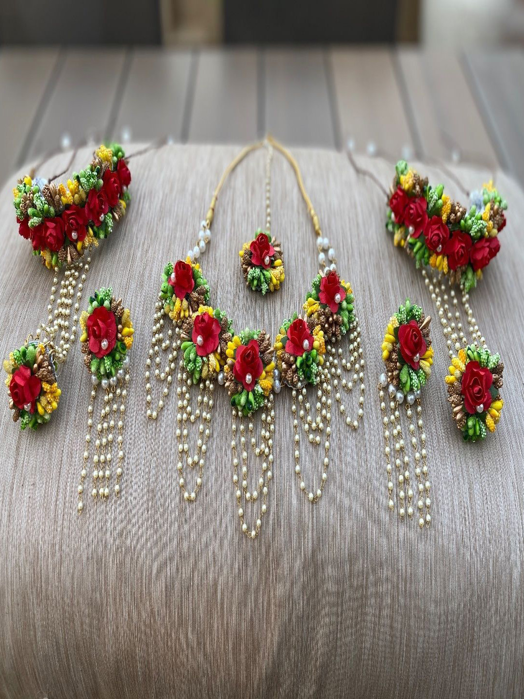 Flosaira Bageecha Floral Jewellery Set