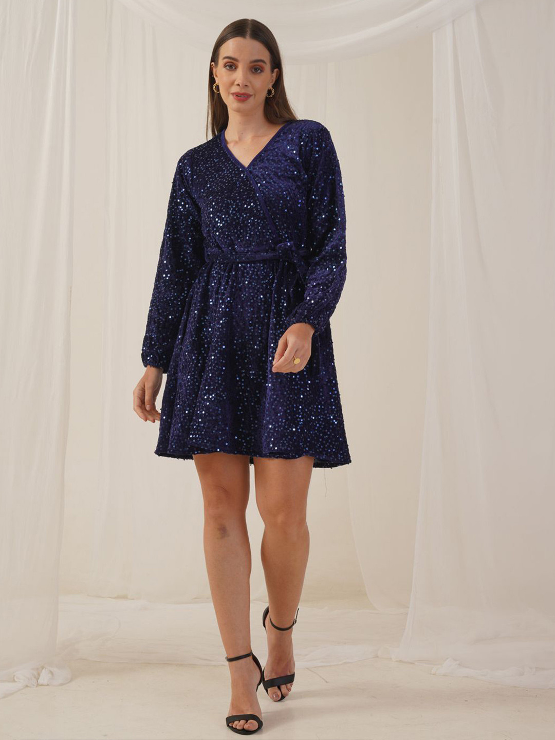 JAINISH Women Velvet Embellishment Sequin A-Line Dress