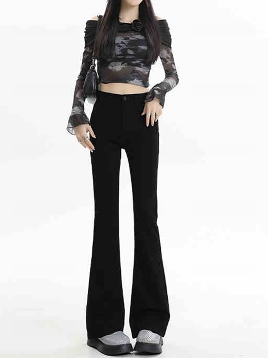 bebe Women Bootcut High-Rise Cotton Jeans