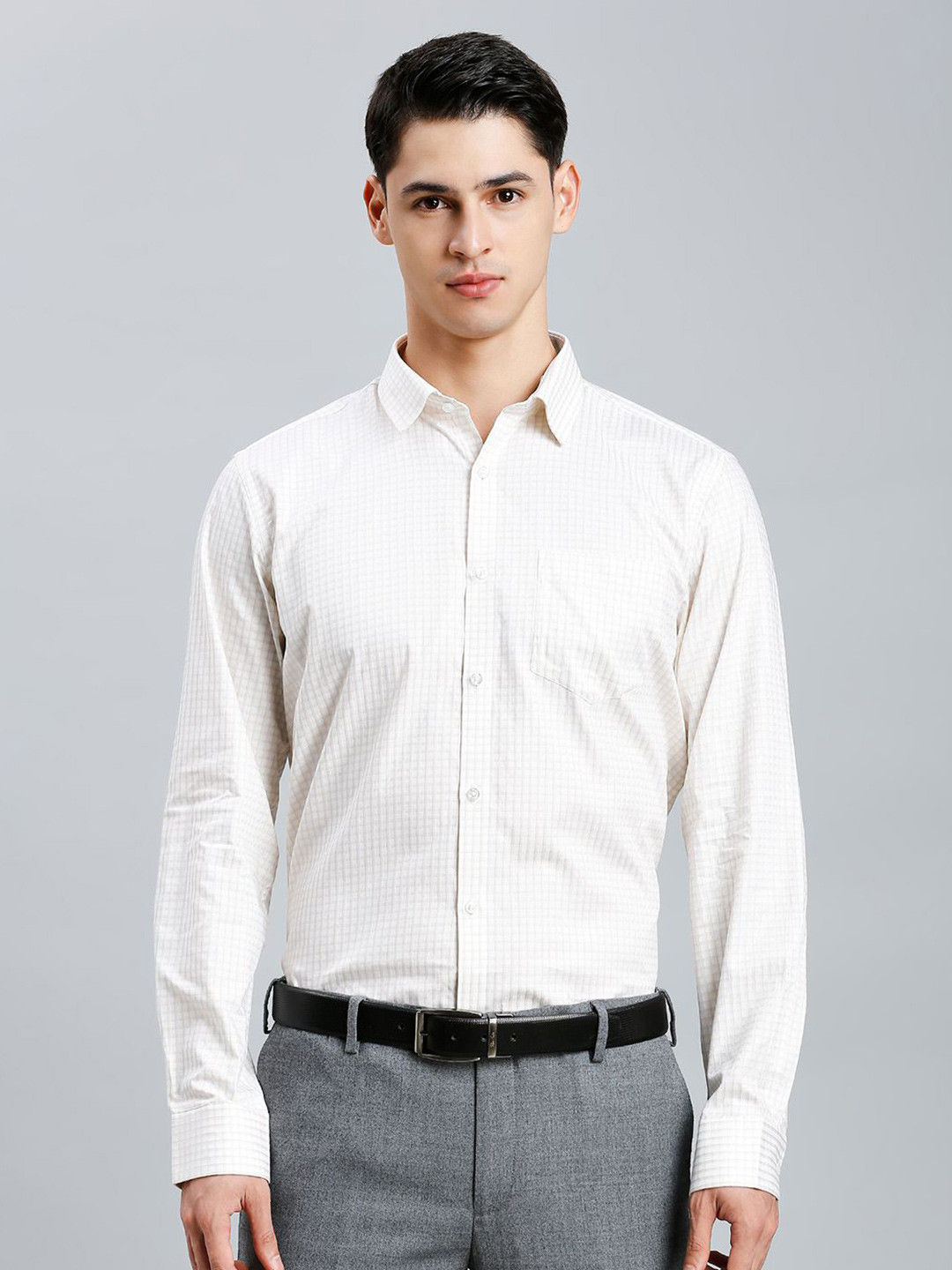 Reid & Taylor Men India Slim Relaxed Fit Spread Collar Micro Checked Cotton Formal Shirt