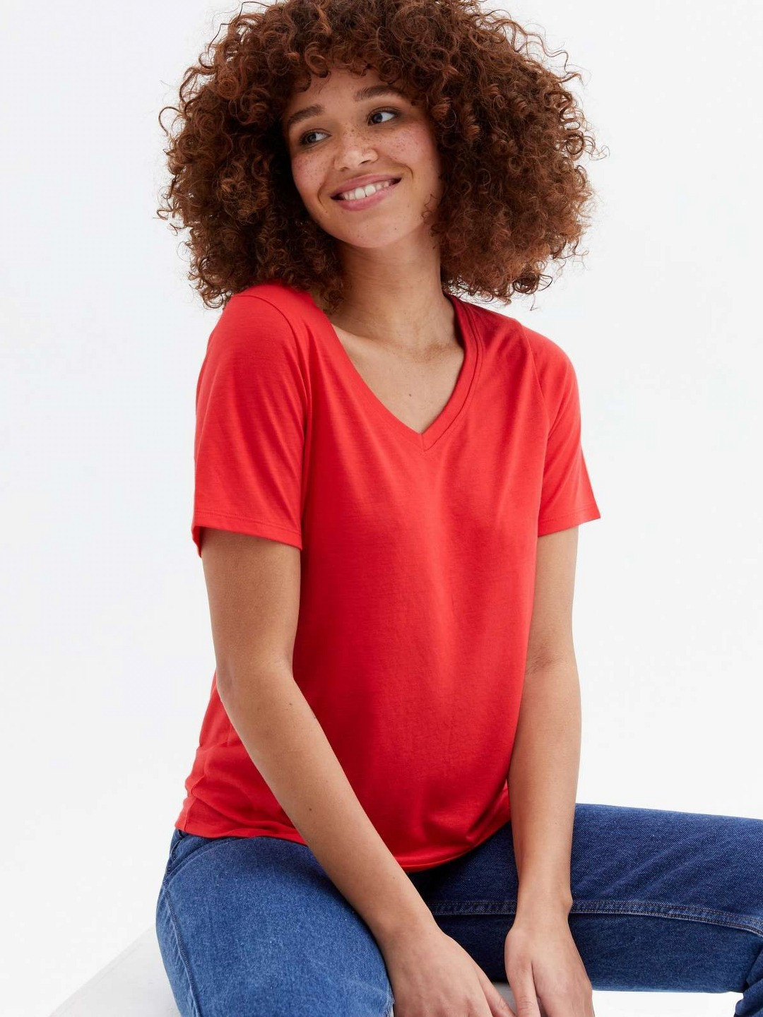 COLOR CAPITAL Women Solid V-Neck Relaxed Fit T-shirt