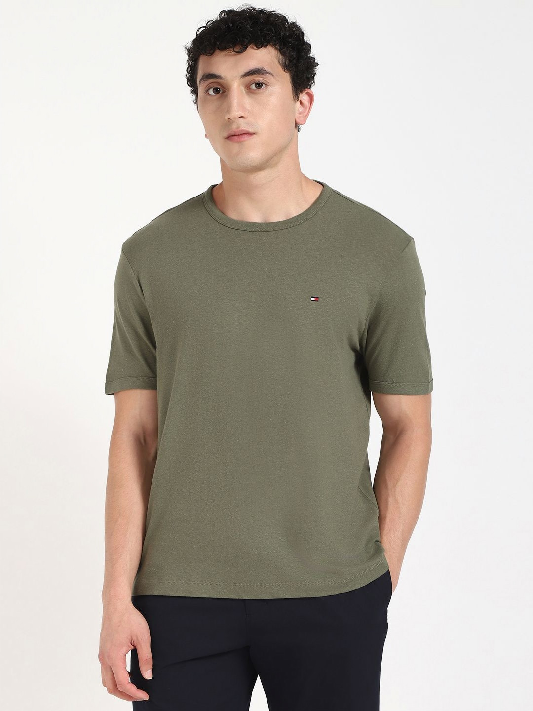Tommy Hilfiger Men Solid Round Neck Cotton T-shirt