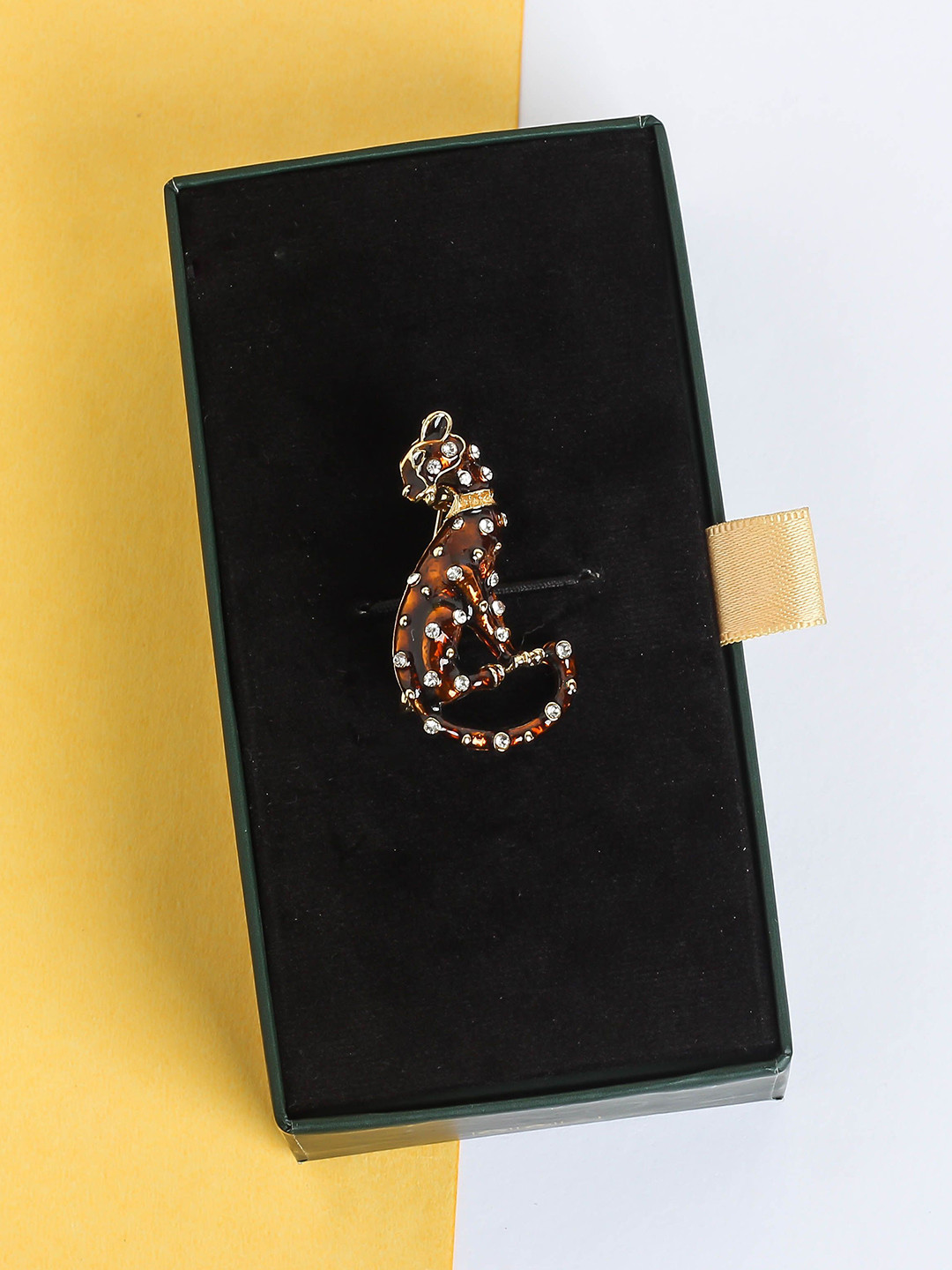 Tossido Men Stone Studded Leopard Brooch