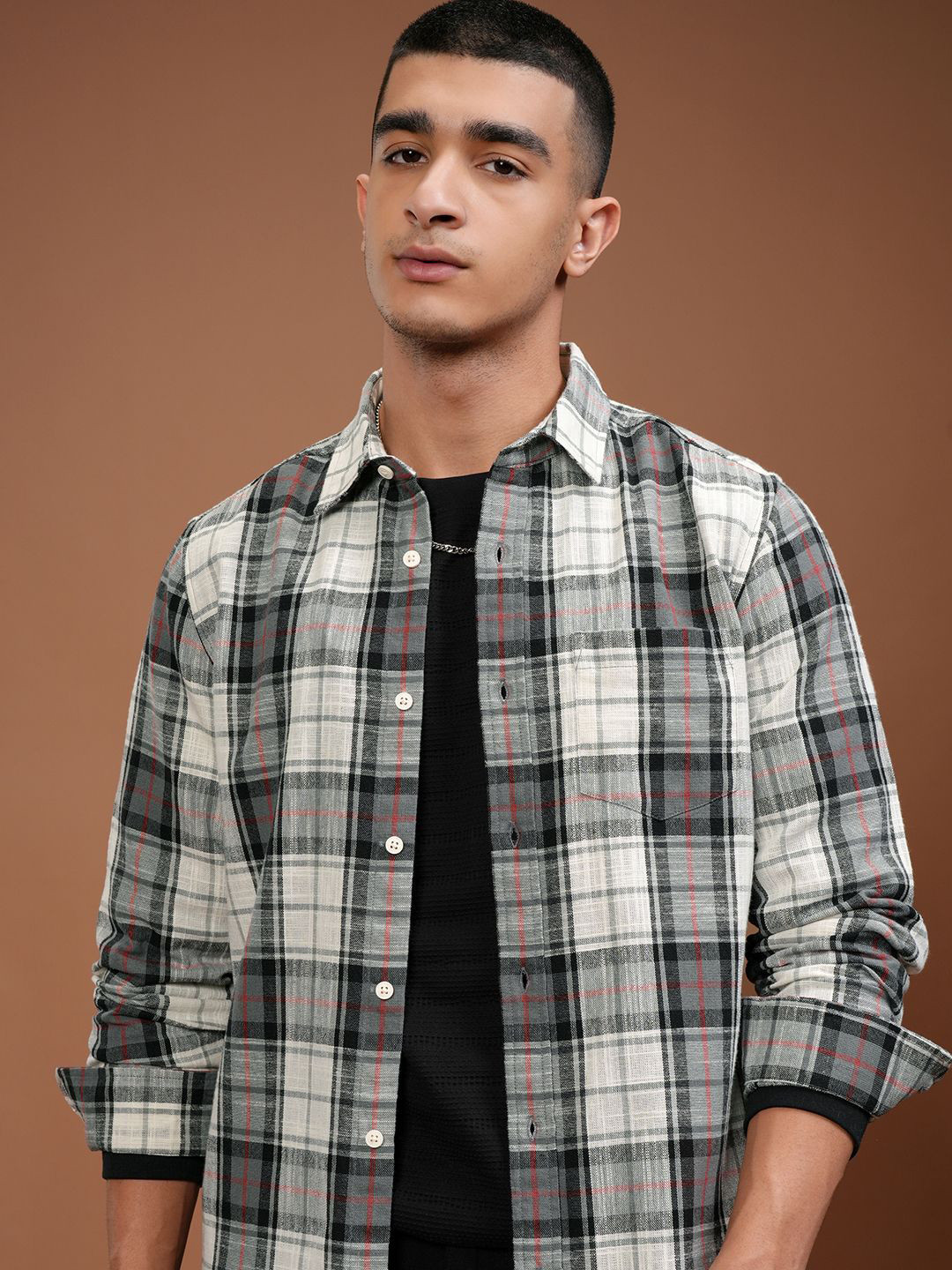 HIGHLANDER Men Checked Casual Slim Fit Shirt