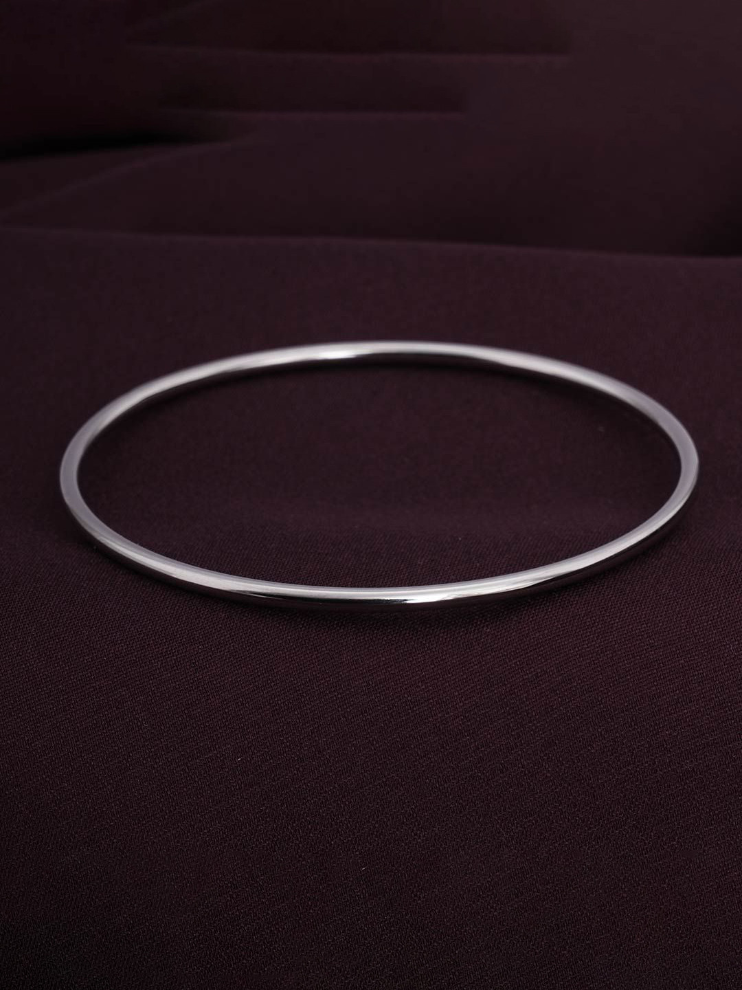 PALMONAS Women Silver-Plated Waterproof & Anti-Tarnish Round Bangle-Style Bracelet