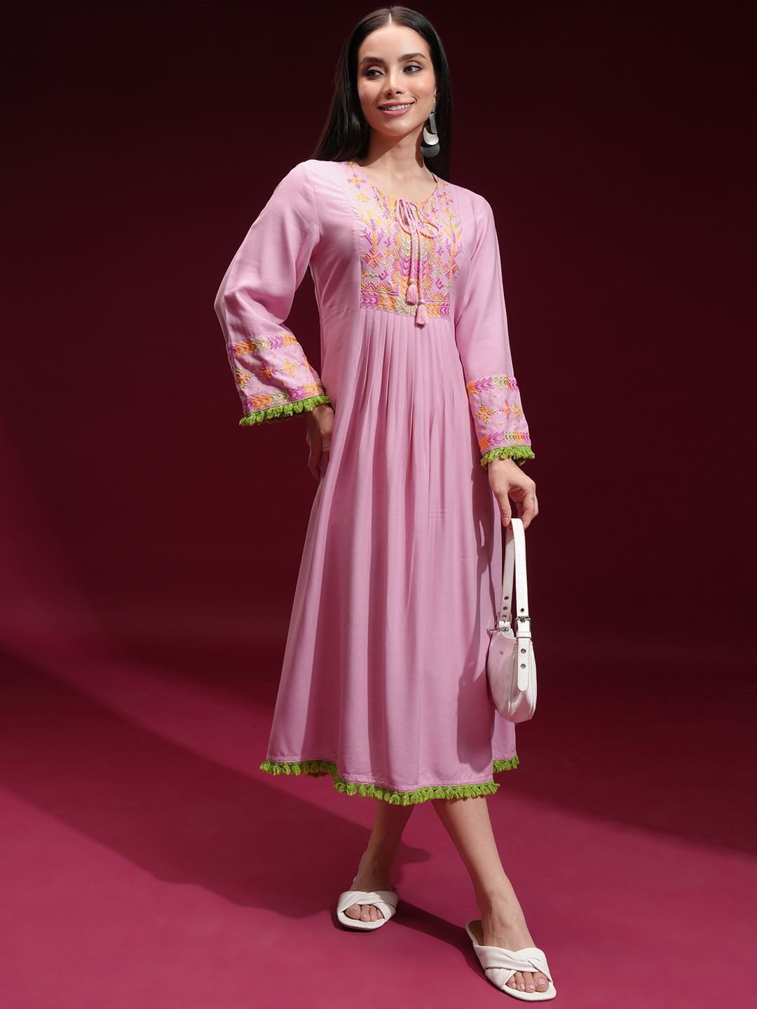 Vishudh Women Embroidered Gathe Midi Dress