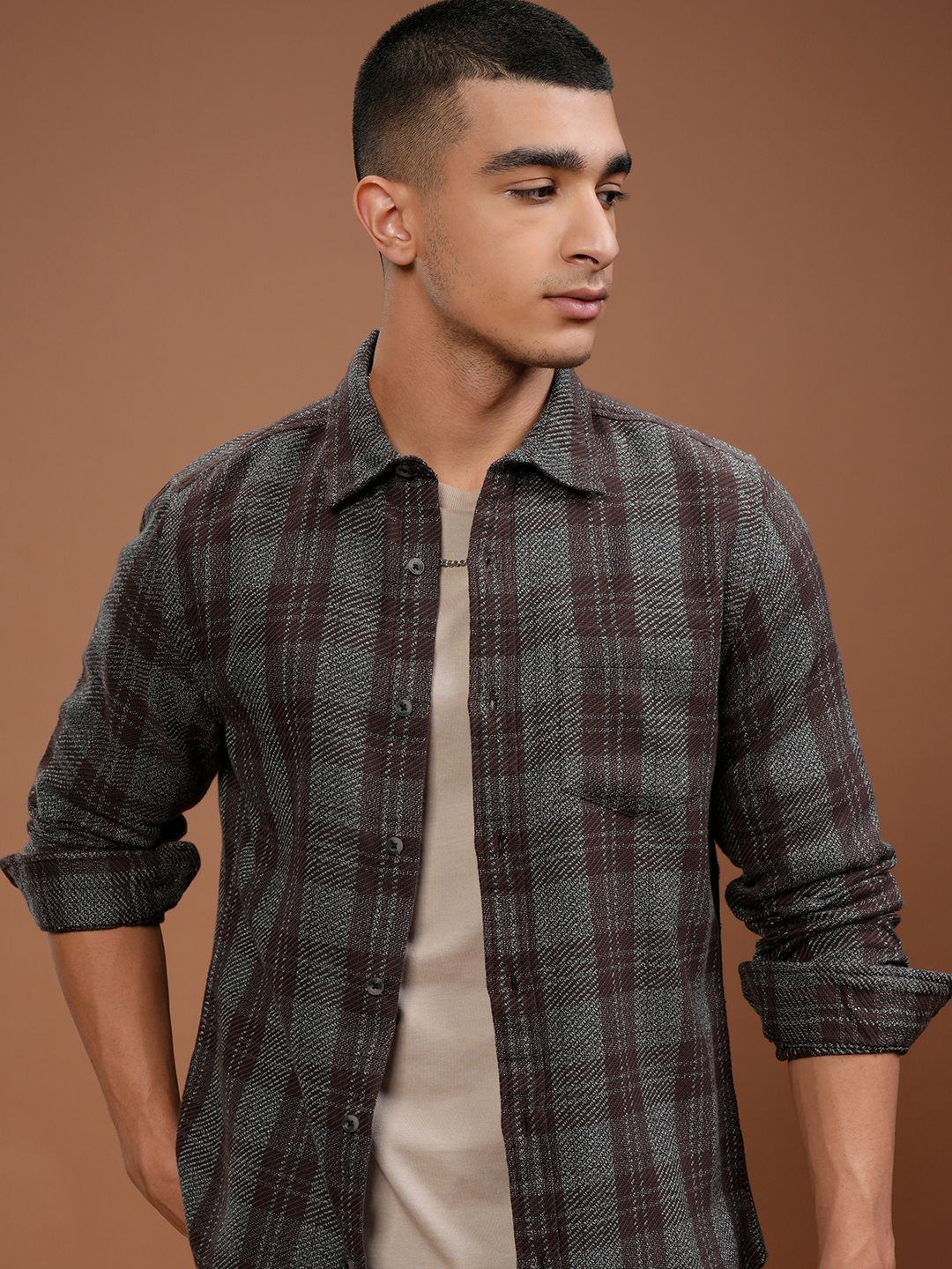 HIGHLANDER Men Grindal Yarn Textured Checked Casula Slim Fit Shirt