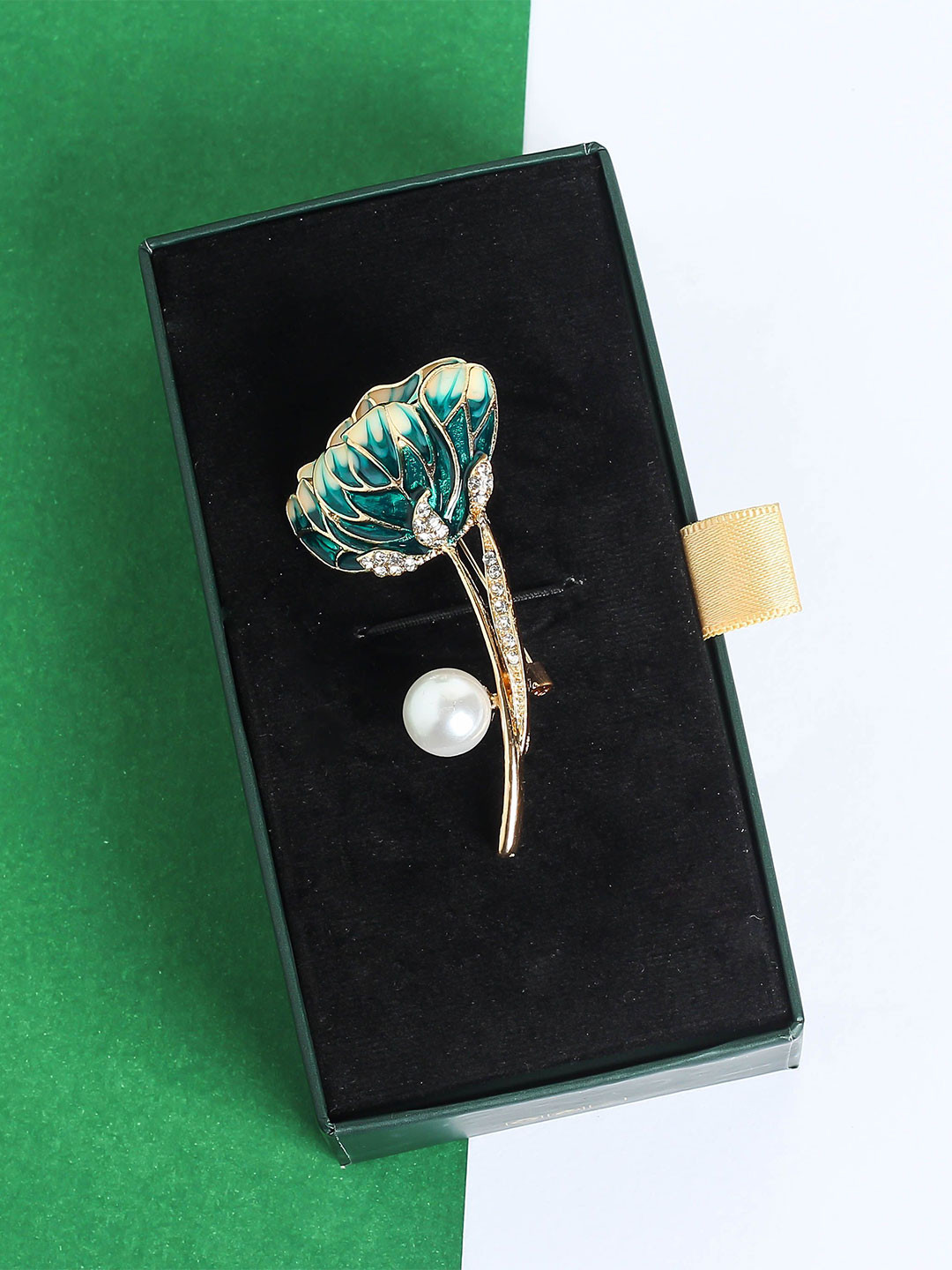 Tossido Men Stone-Studded Lotus Brooch