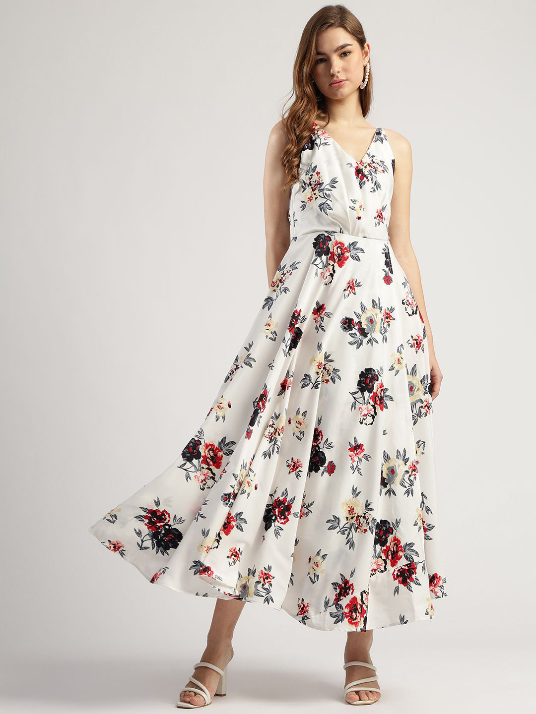 T TRYON ULTIMATE Women Floral Printed V-Neck Fit and Flare Midi Dress