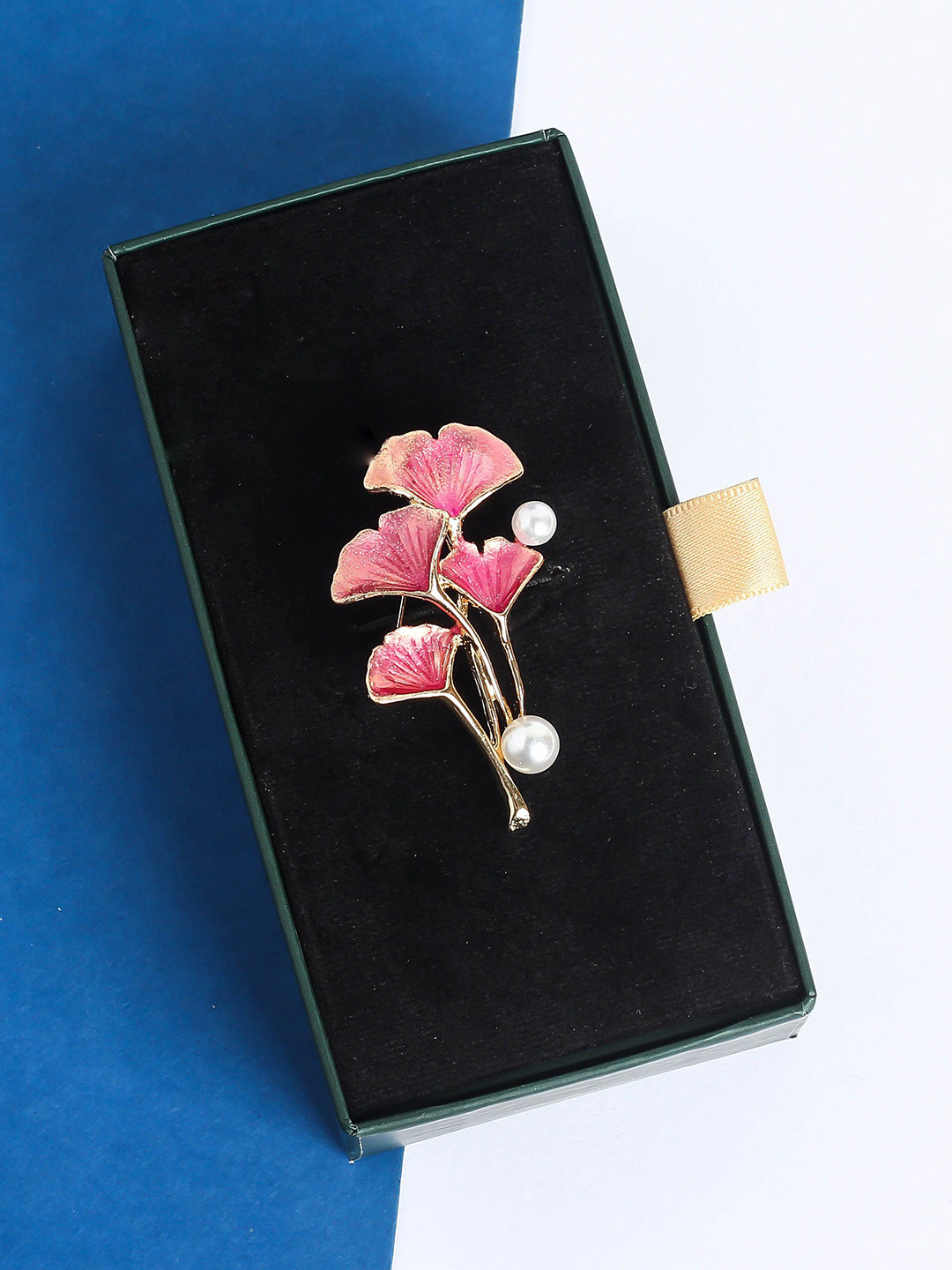 Tossido Men Gingko Leaf Beaded Brooch
