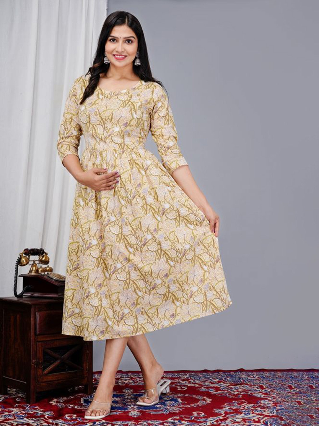 ao services Women Floral Printed Maternity Fit & Flare Midi Dress