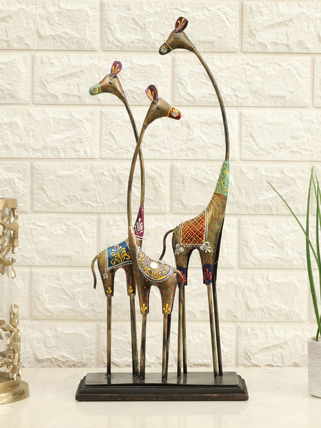 vedas F-Goldie Giraffe Brown Metal Metallic Living Room Large Showpiece - 18.9 Inches