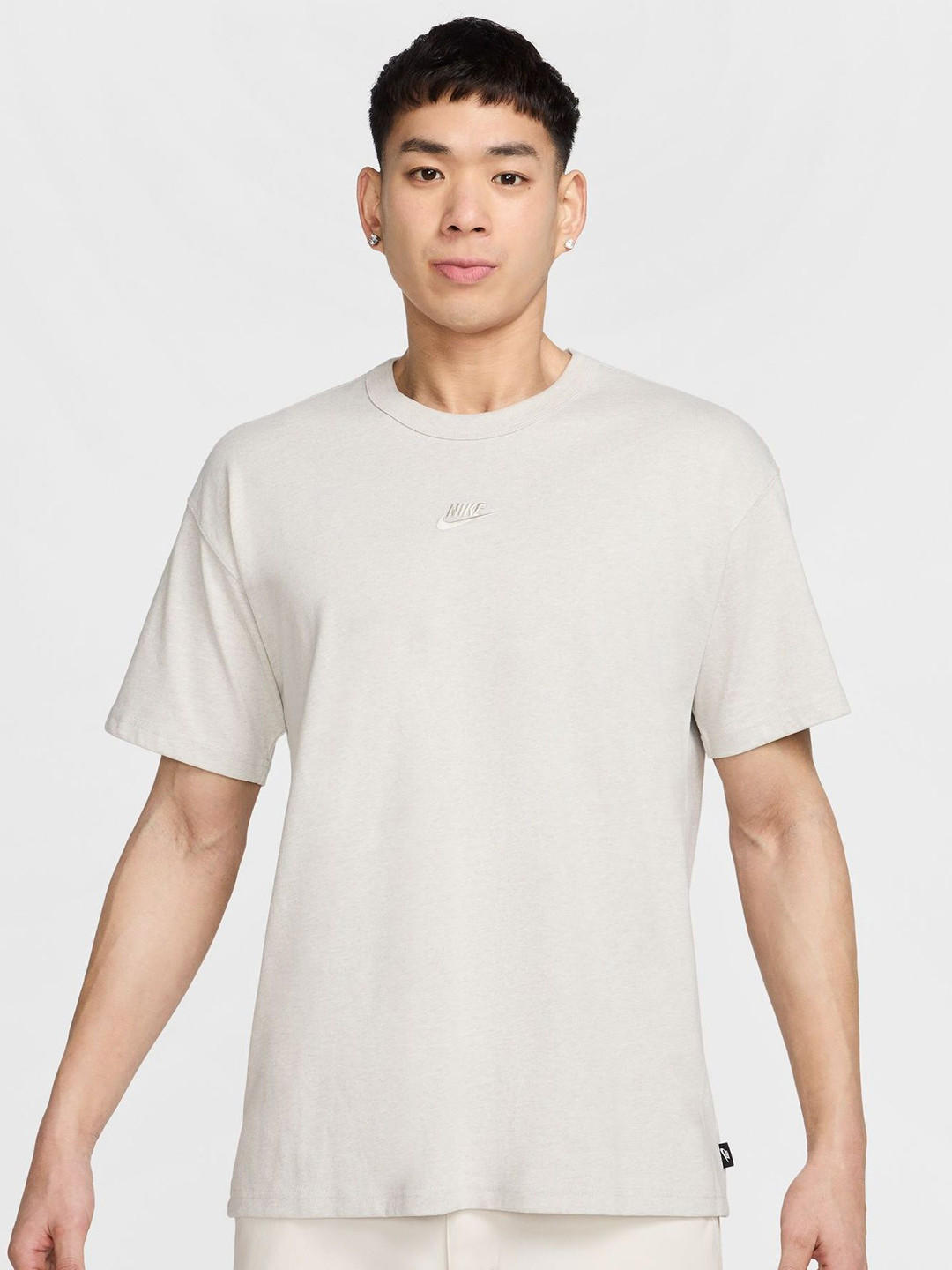 Nike Men Solid Relaxed Fit Sportswear Premium Essentials Cotton Casual T-shirt