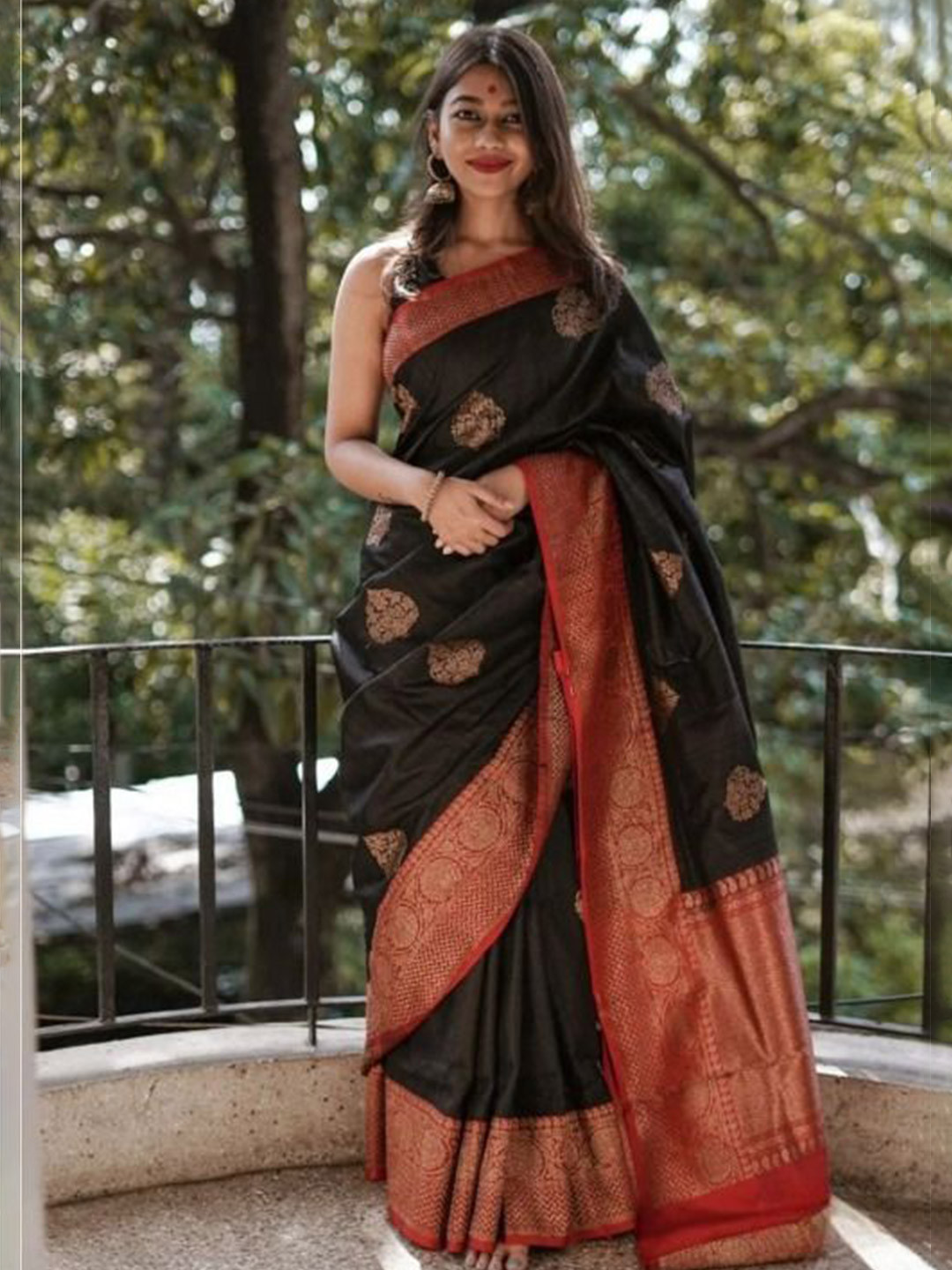 Upalksh Floral Zari Pure Cotton Kota Saree