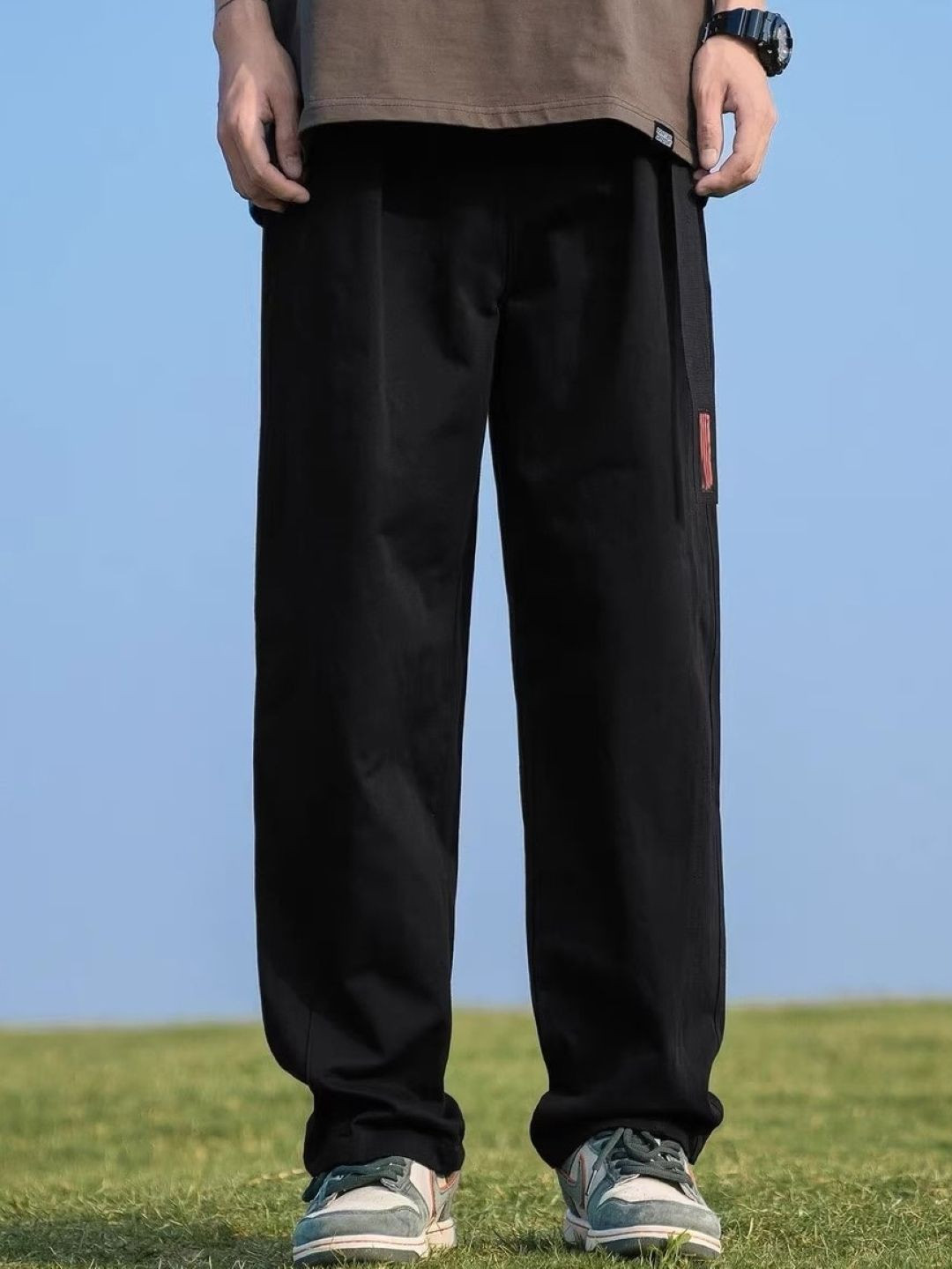 StyleCast Men Relaxed Mid-Rise Relaxed Fit Cotton Trouser